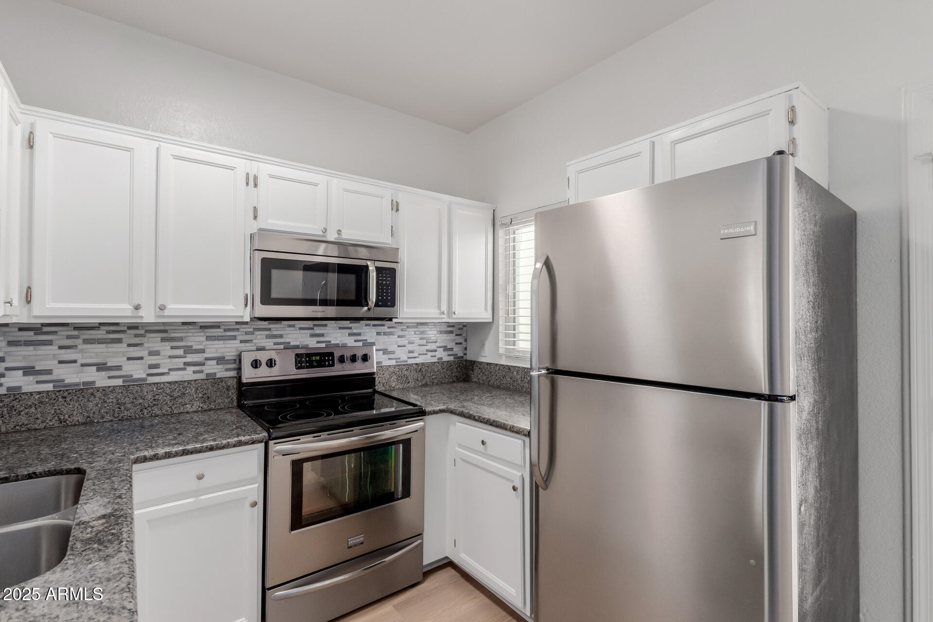 1600 N SABA Street, 151