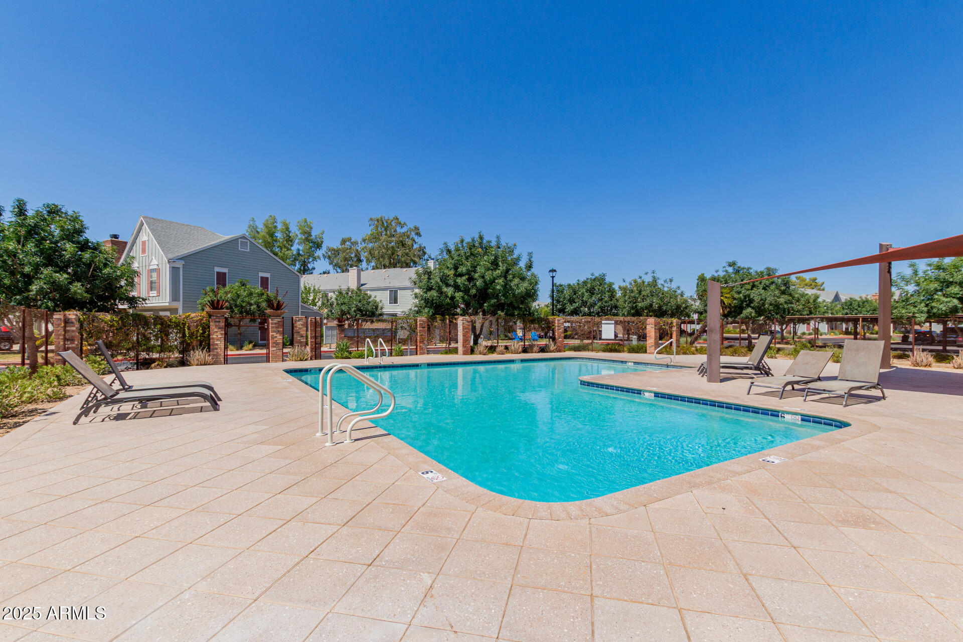 1600 N SABA Street, 151