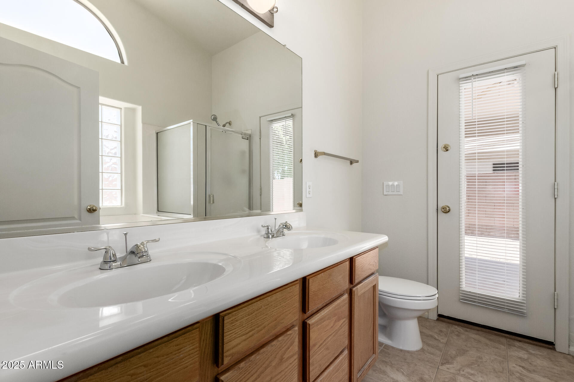 16783 W TAYLOR Street