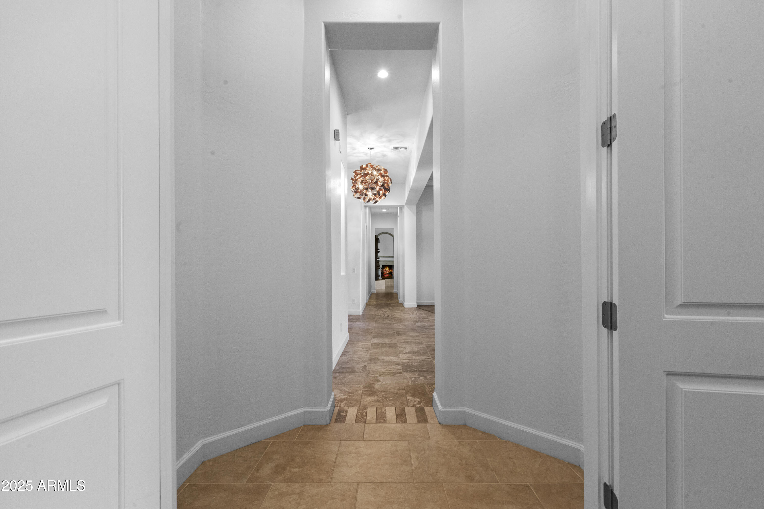 2754 E KINGBIRD Drive