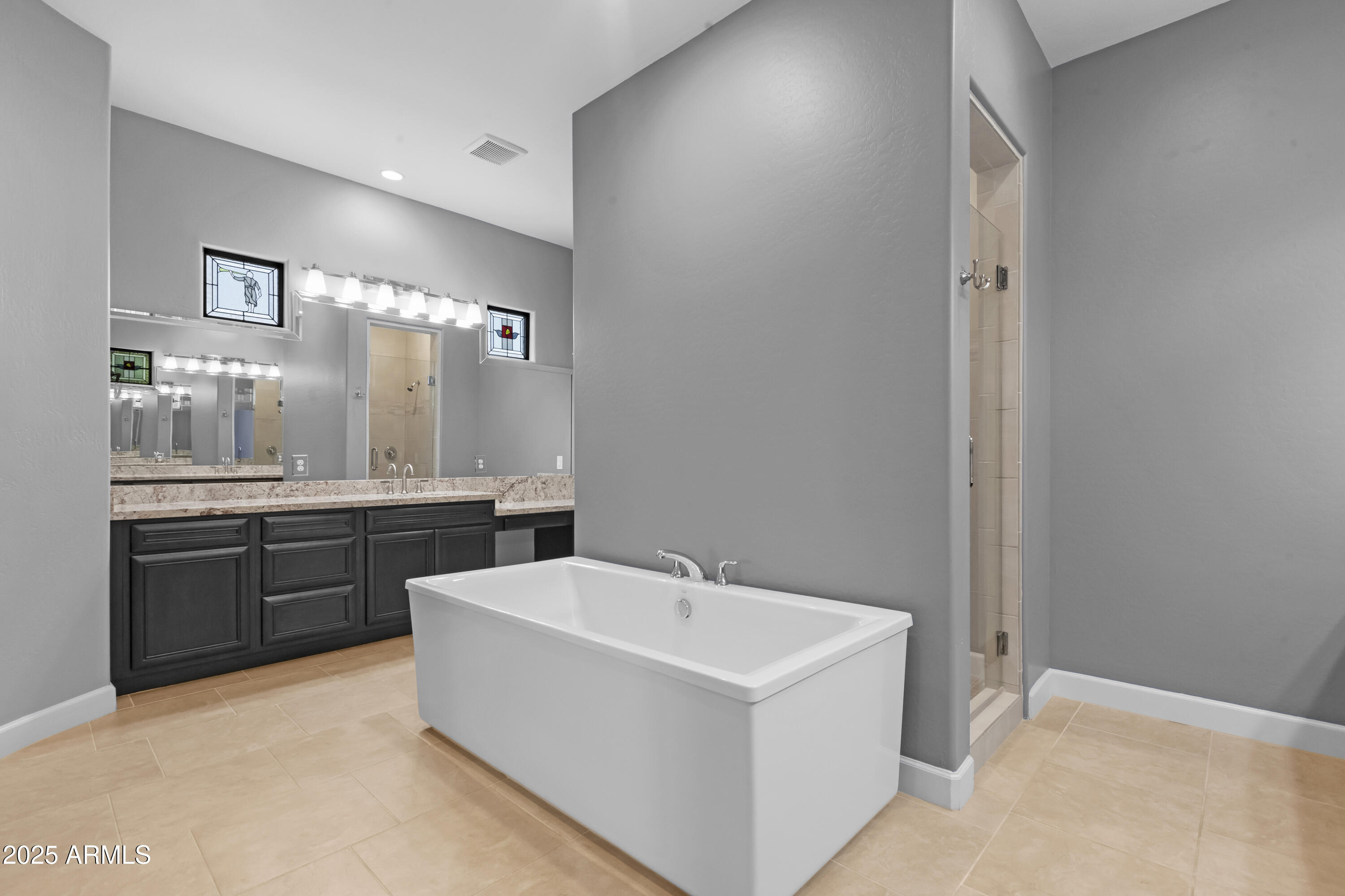 2754 E KINGBIRD Drive