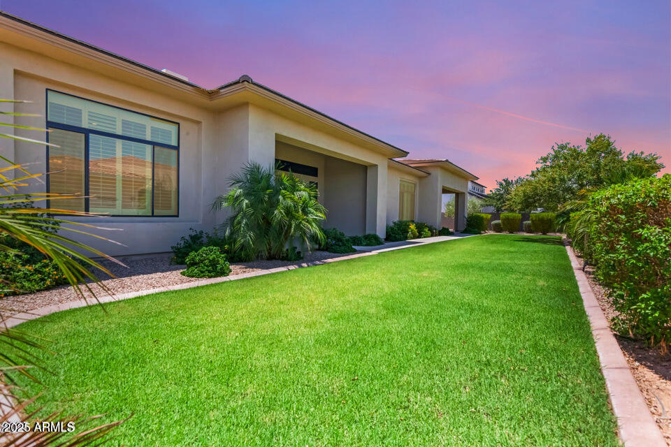 2754 E KINGBIRD Drive