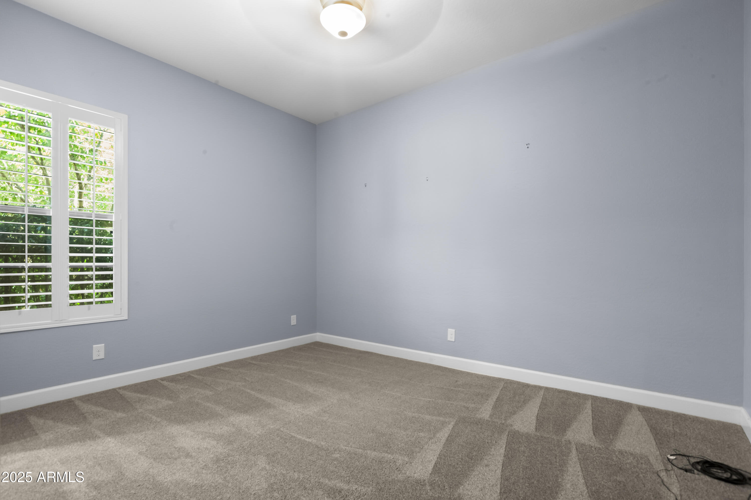 2754 E KINGBIRD Drive