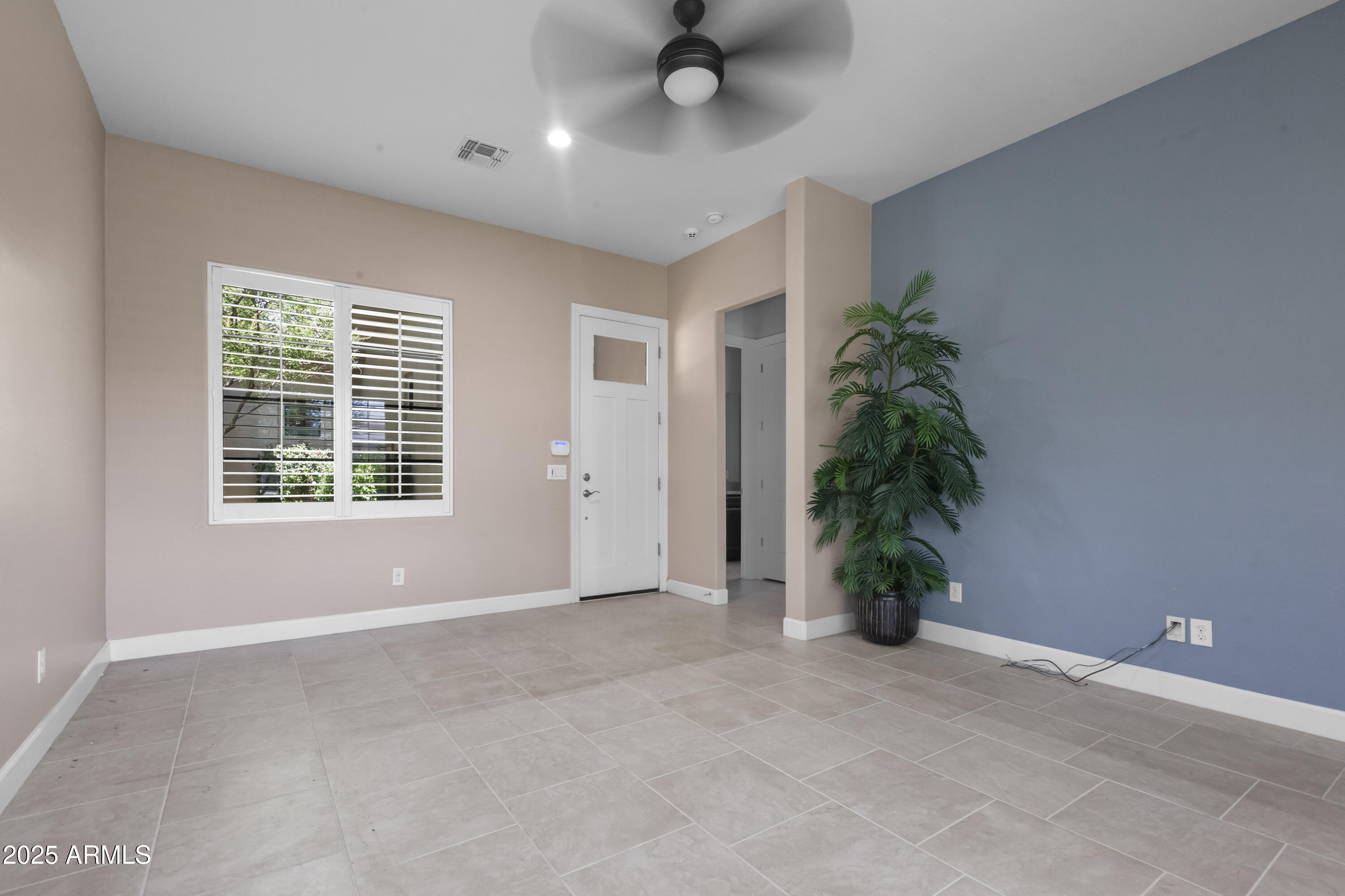 2754 E KINGBIRD Drive