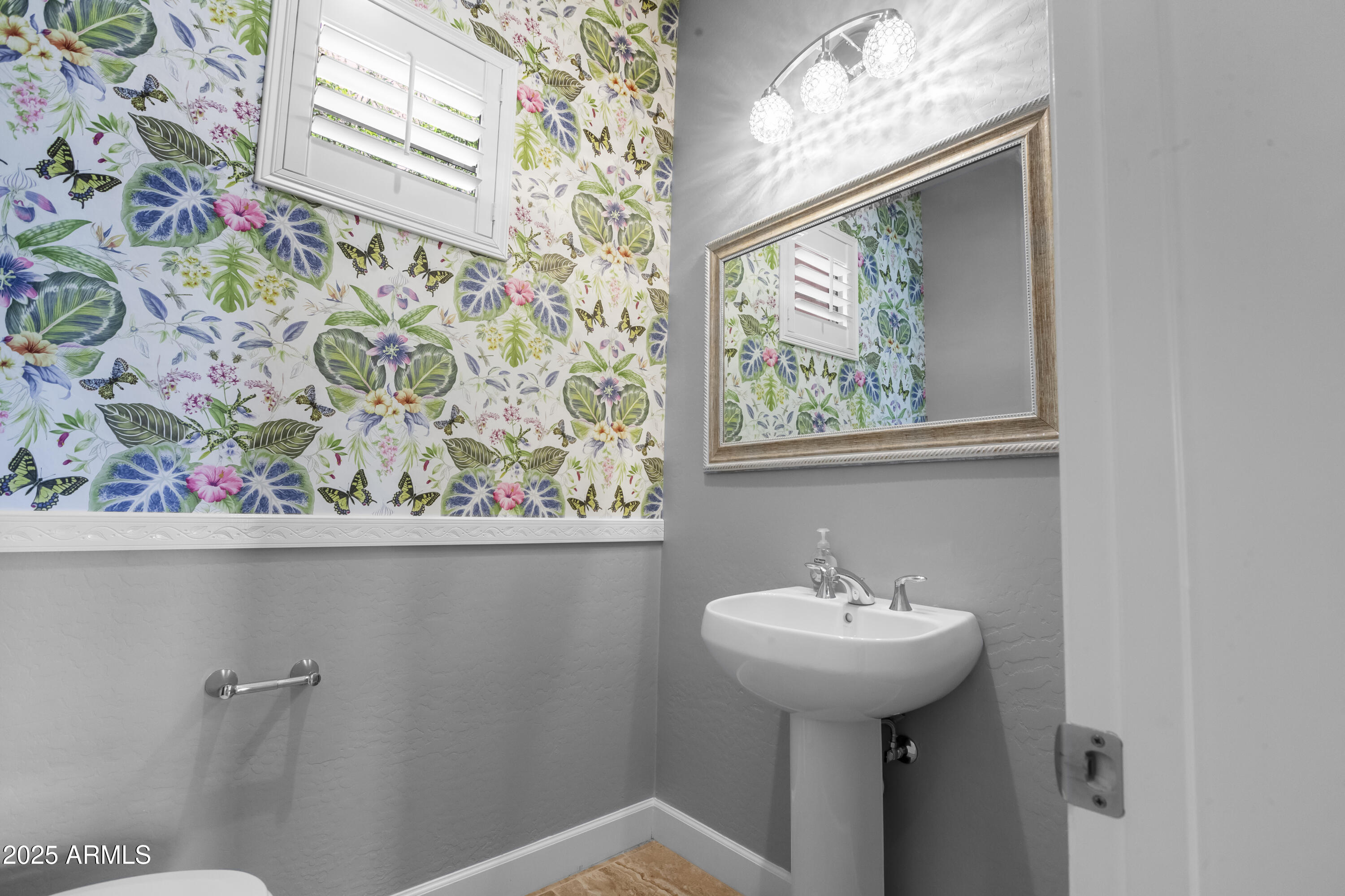 2754 E KINGBIRD Drive