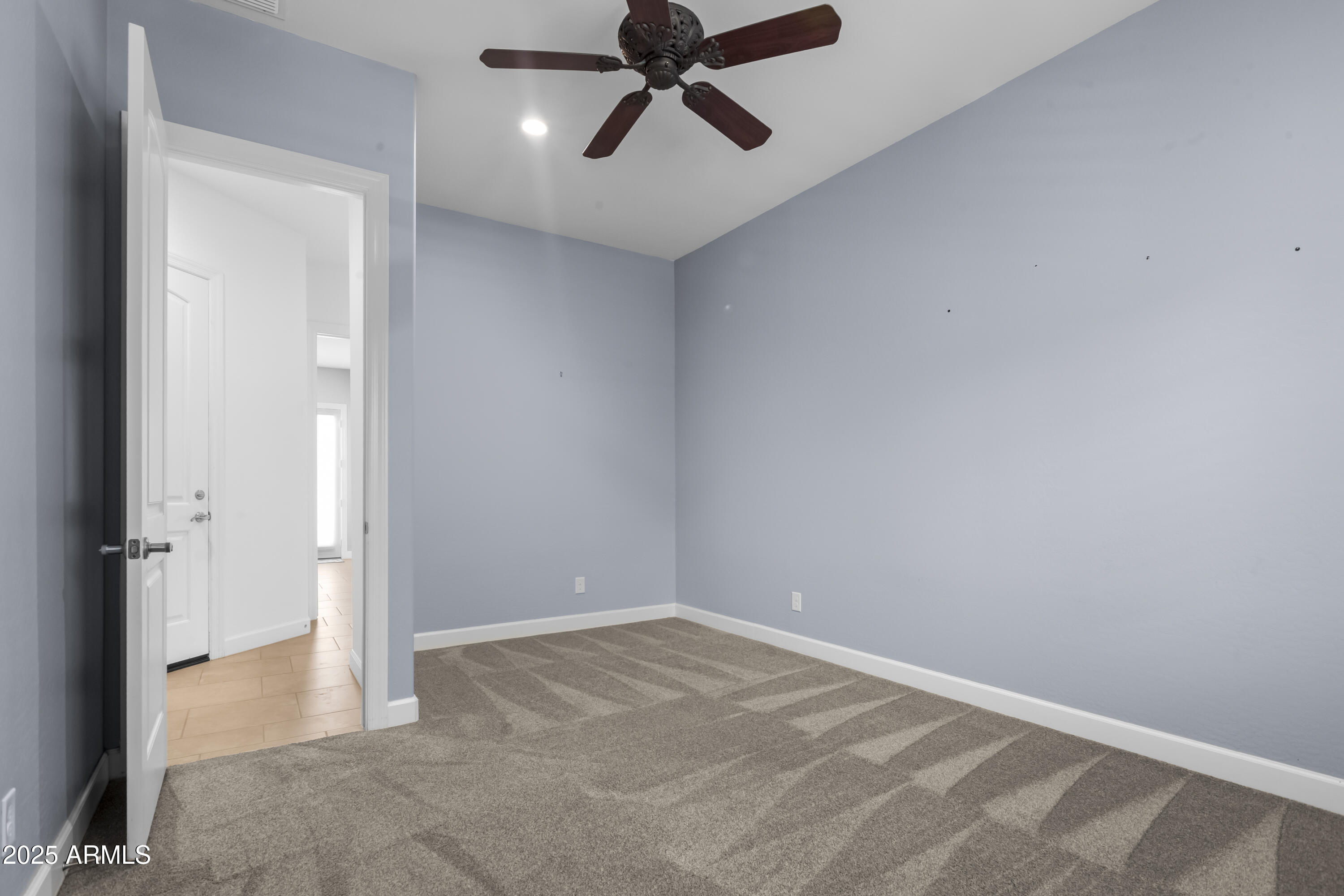 2754 E KINGBIRD Drive