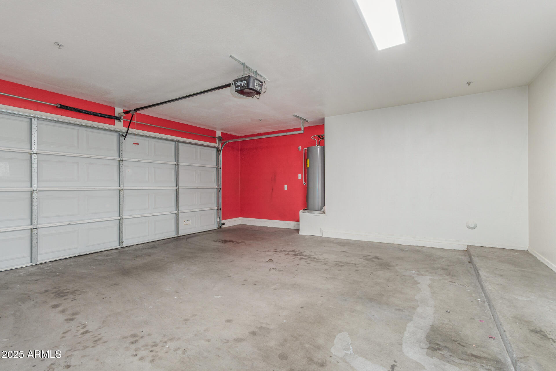 42424 N GAVILAN PEAK Parkway, 23102