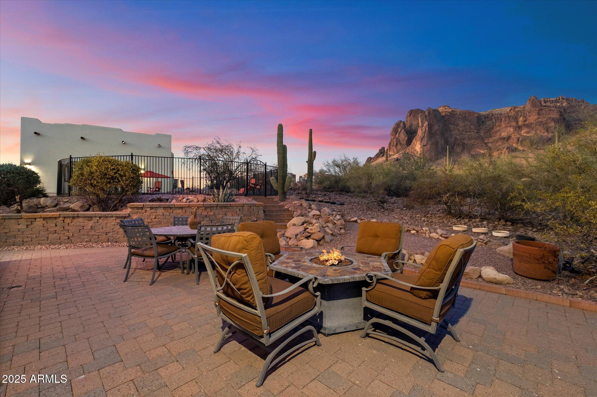 6275 E JACOB WALTZ Street