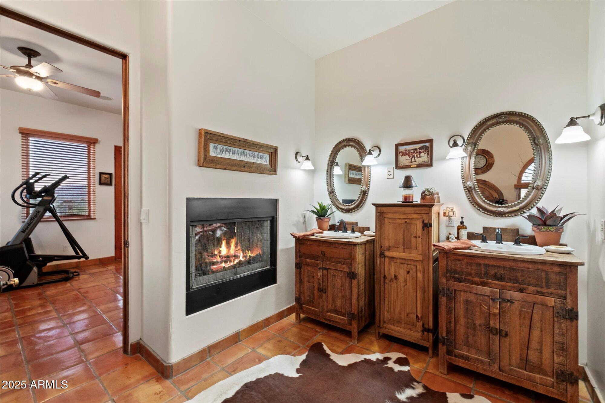 6275 E JACOB WALTZ Street