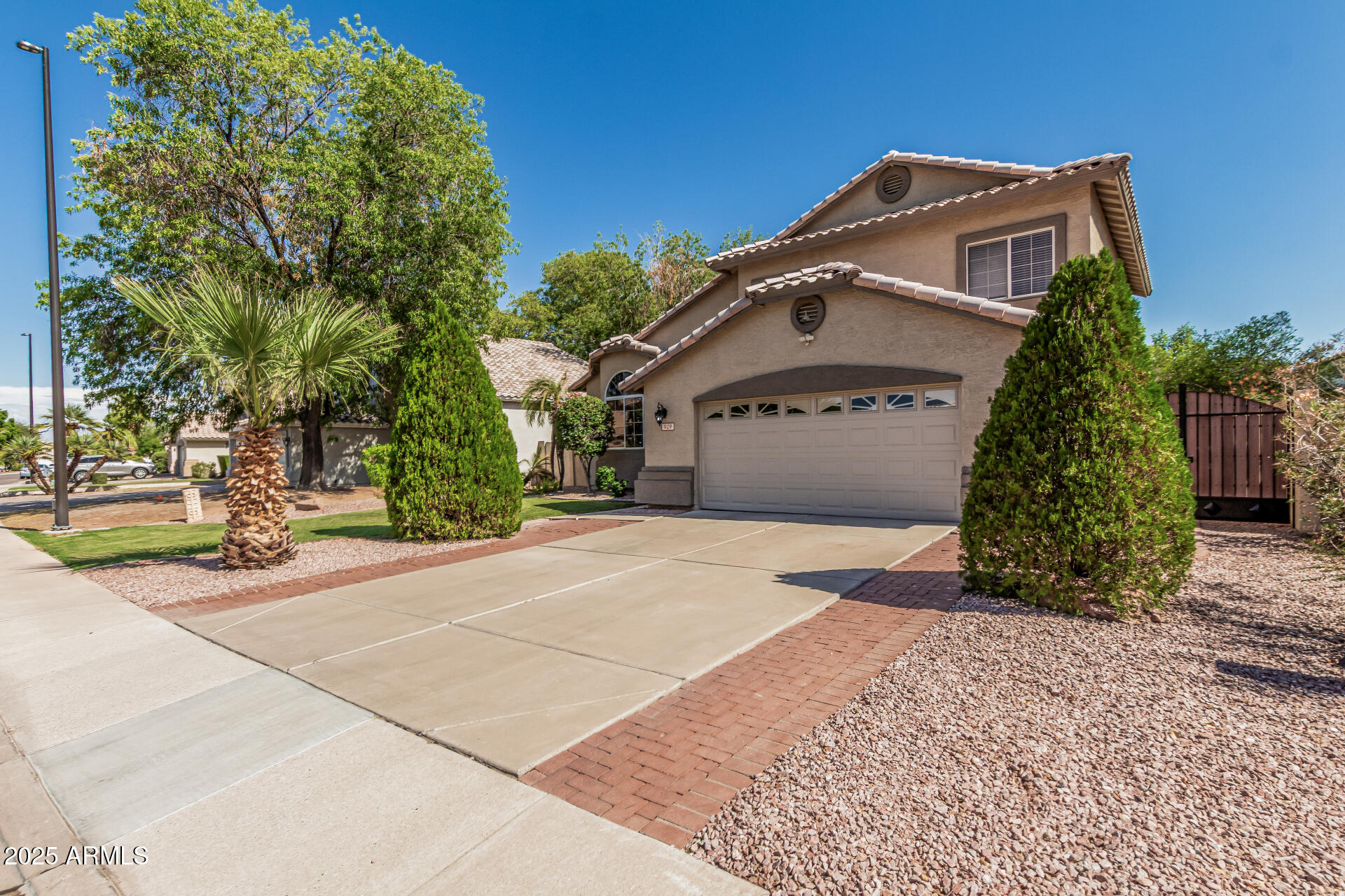 929 W PALO VERDE Street