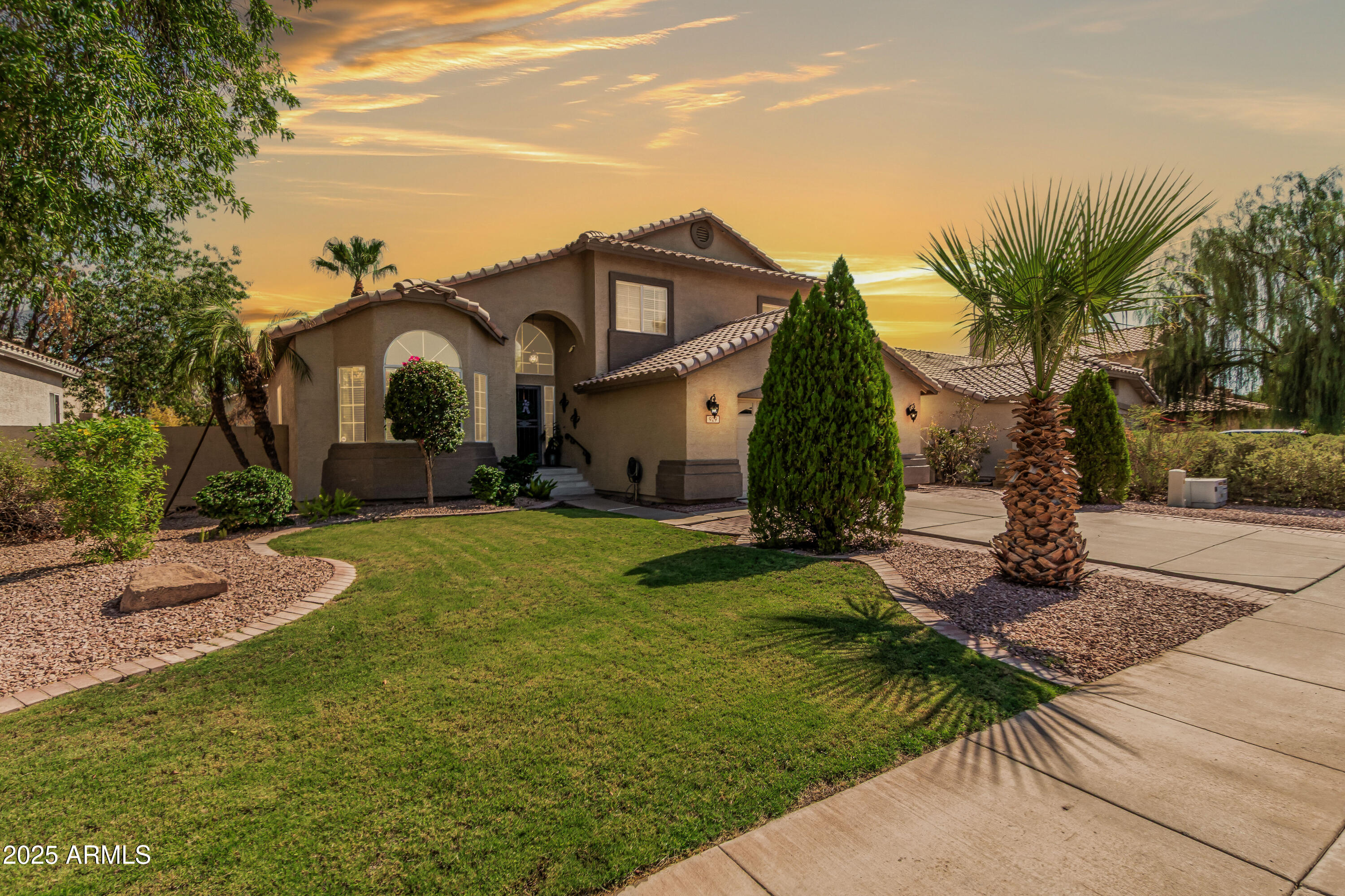 929 W PALO VERDE Street