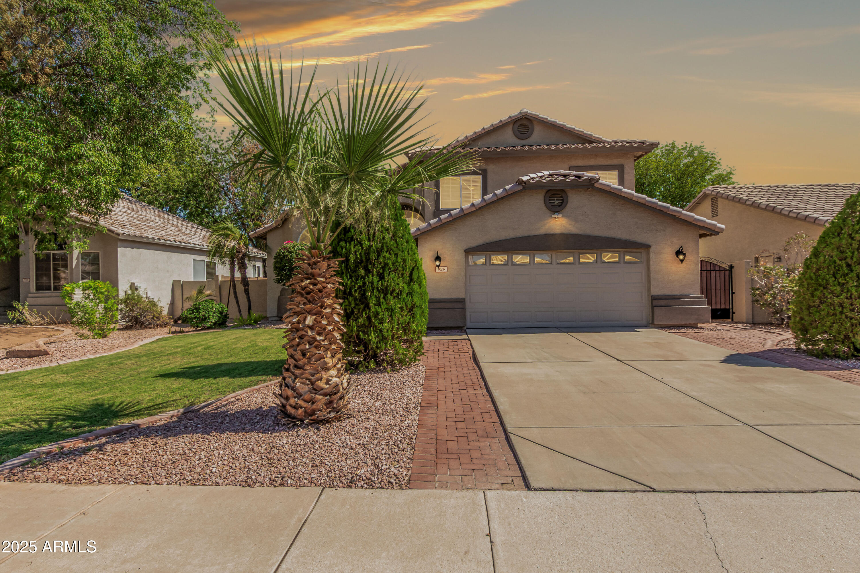 929 W PALO VERDE Street