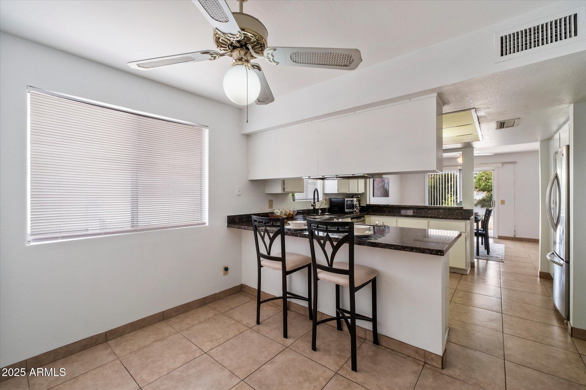 10421 E SILVERTREE Drive