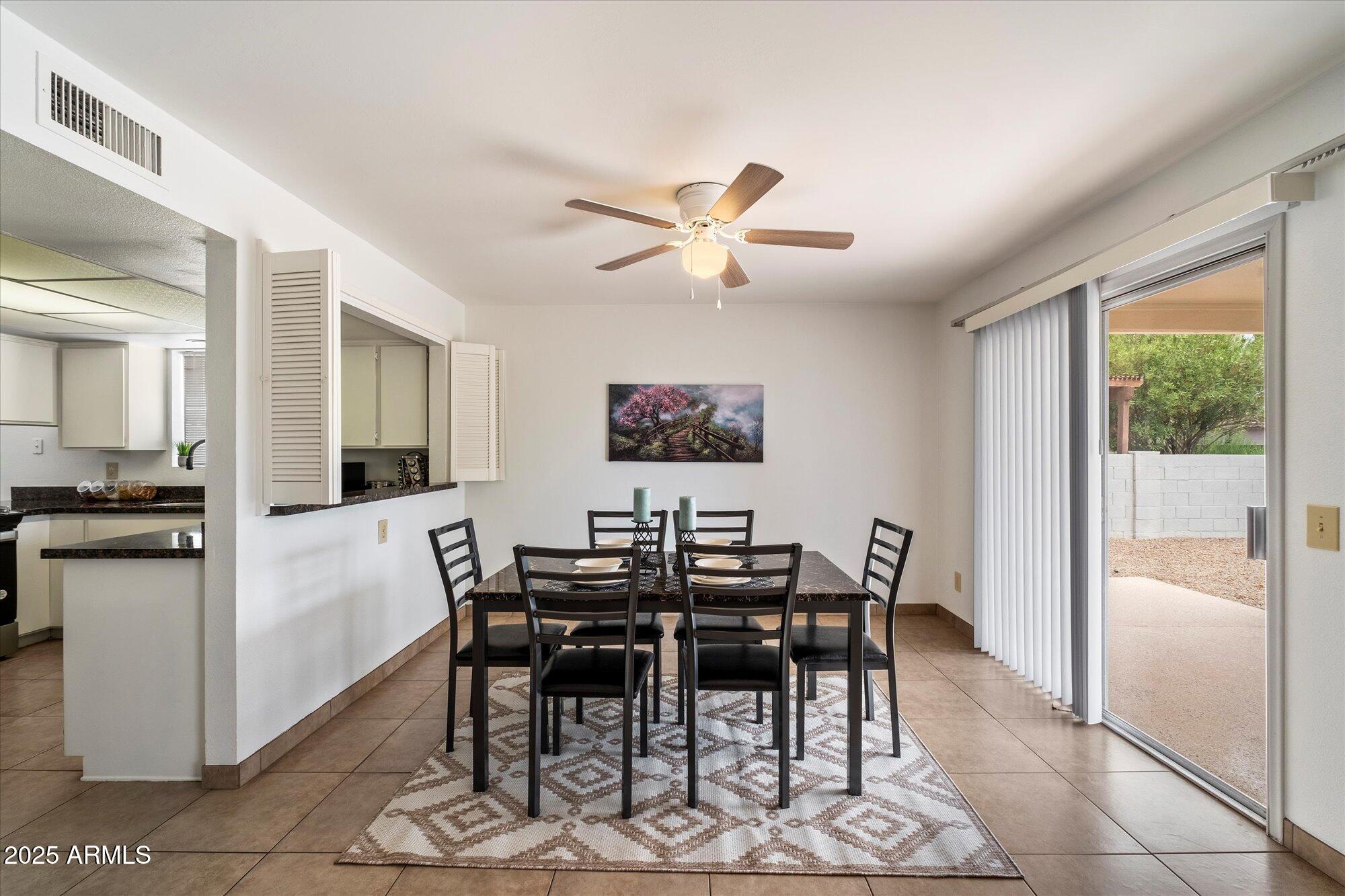 10421 E SILVERTREE Drive