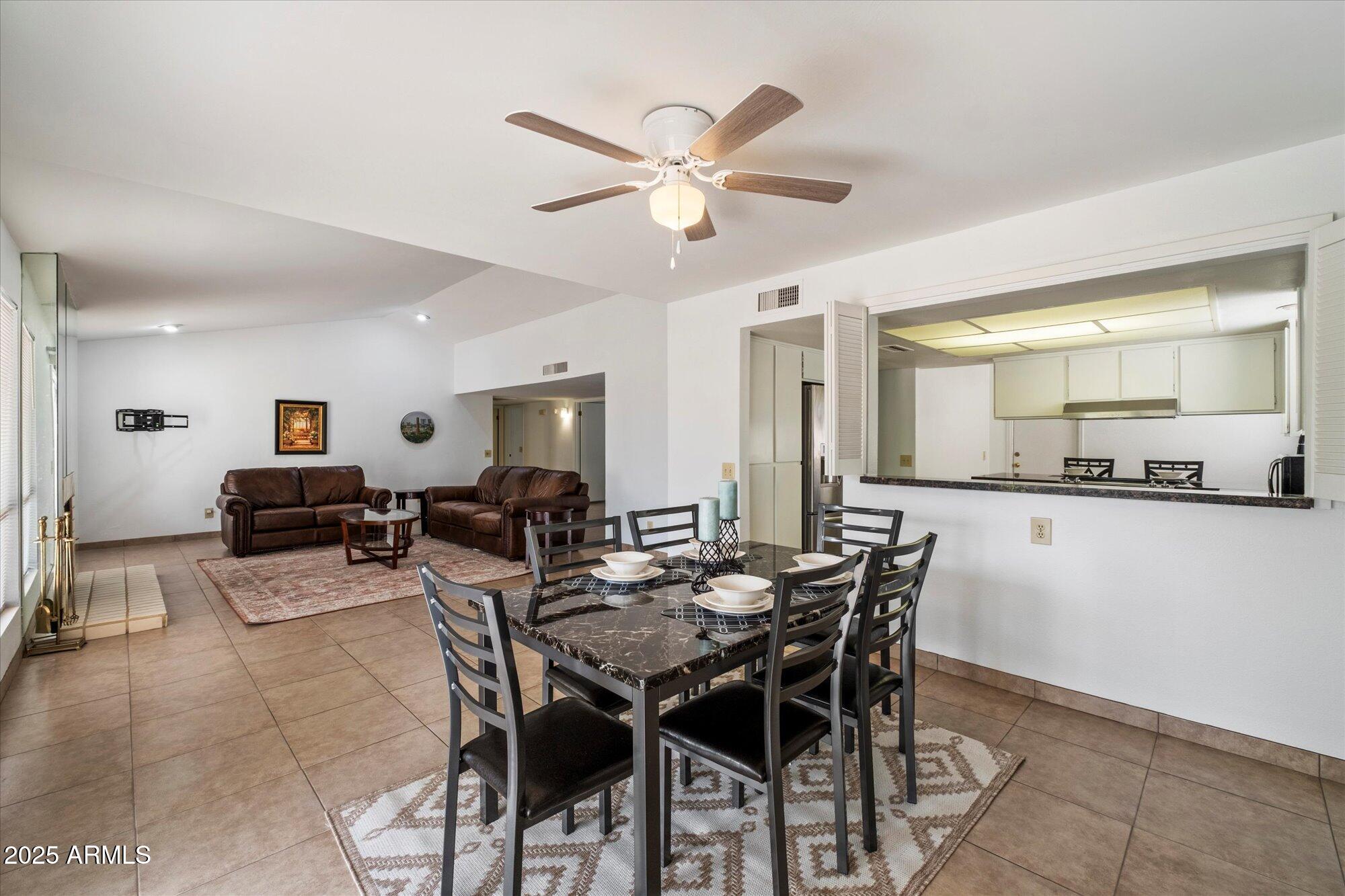 10421 E SILVERTREE Drive