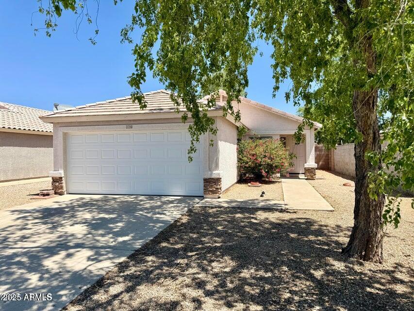 15706 W YOUNG Street