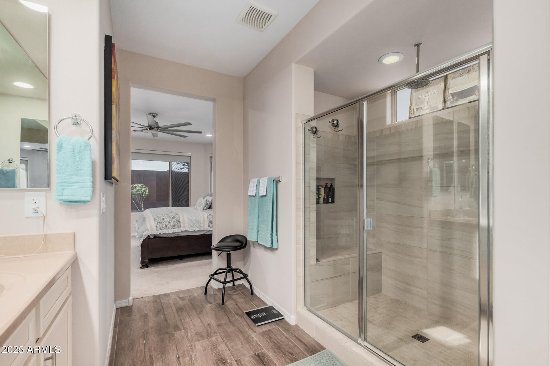 26035 W QUAIL Avenue