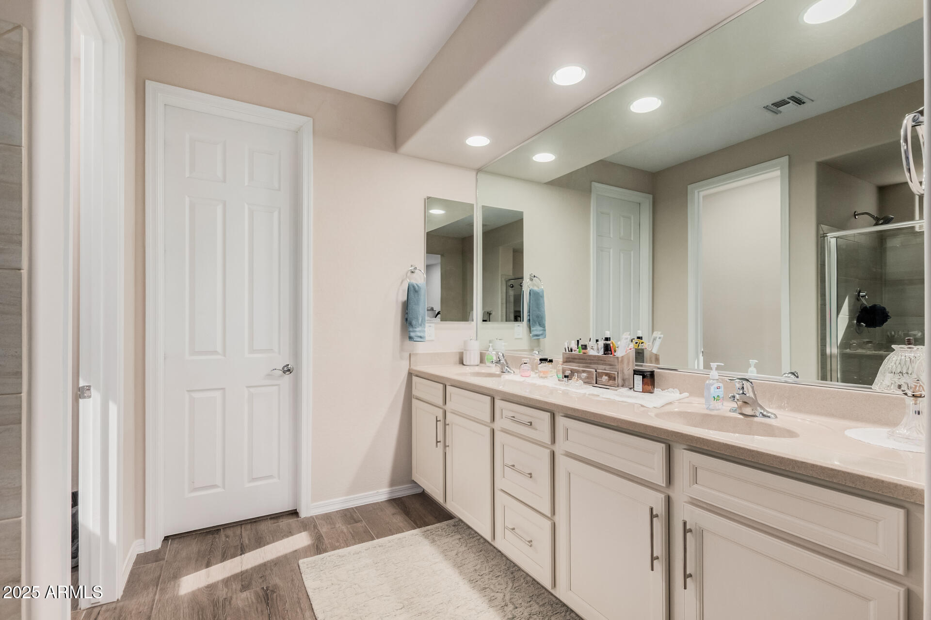 26035 W QUAIL Avenue