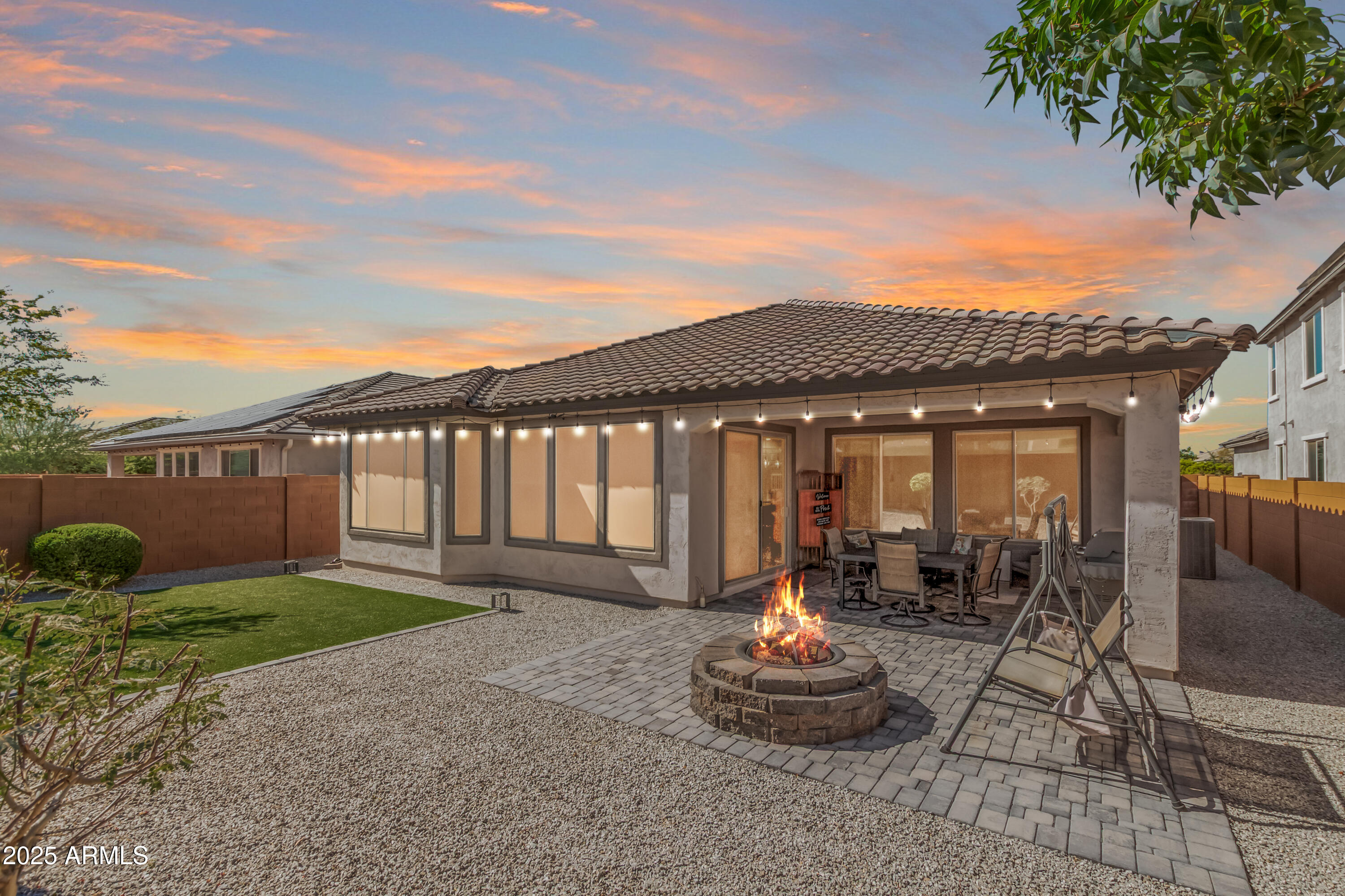 26035 W QUAIL Avenue