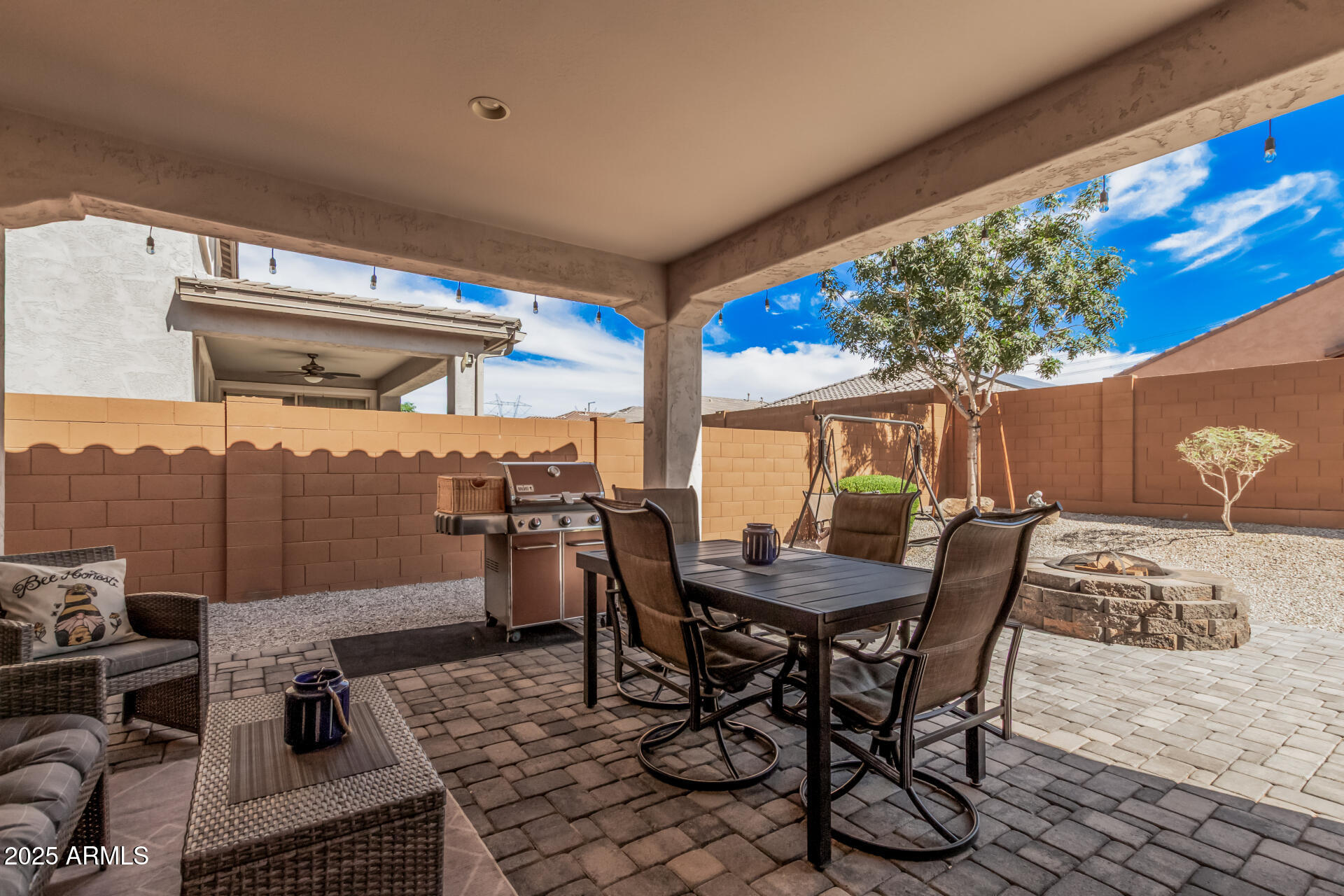 26035 W QUAIL Avenue