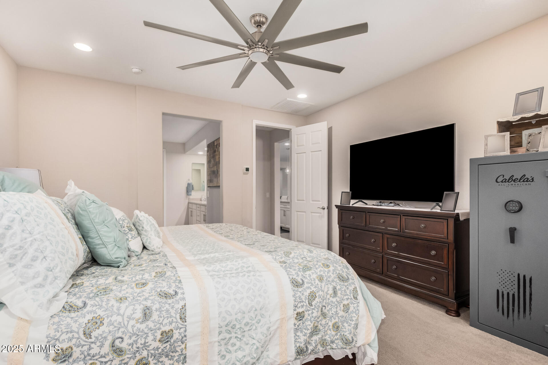 26035 W QUAIL Avenue