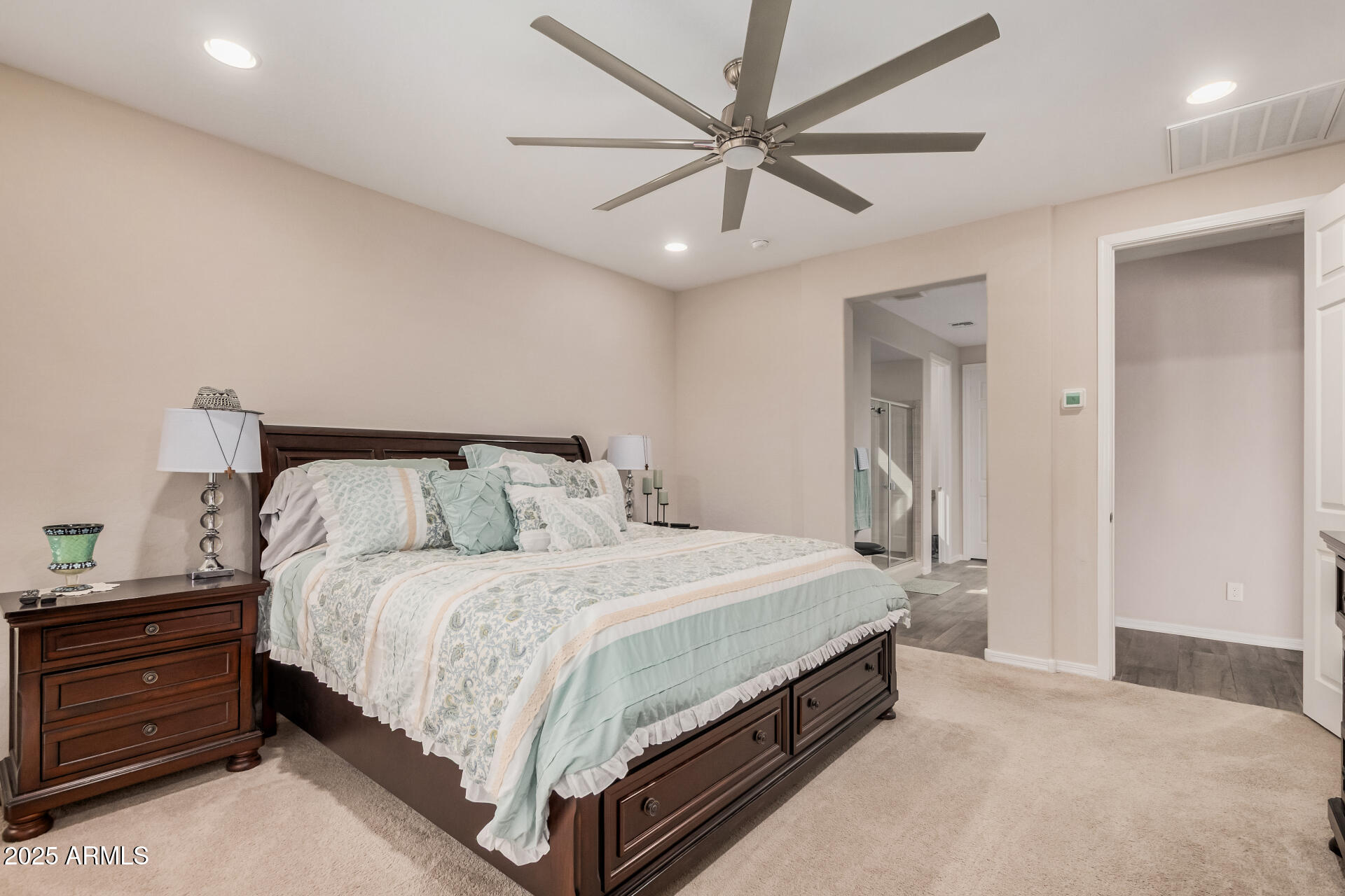 26035 W QUAIL Avenue