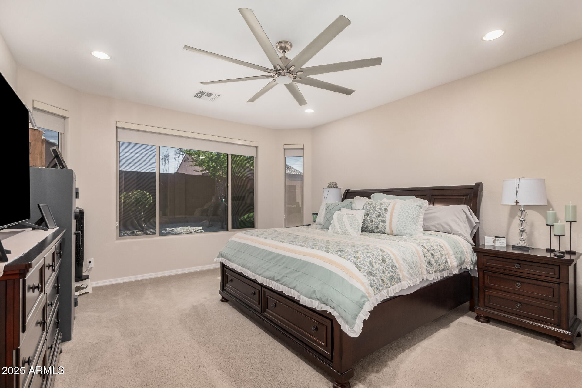 26035 W QUAIL Avenue