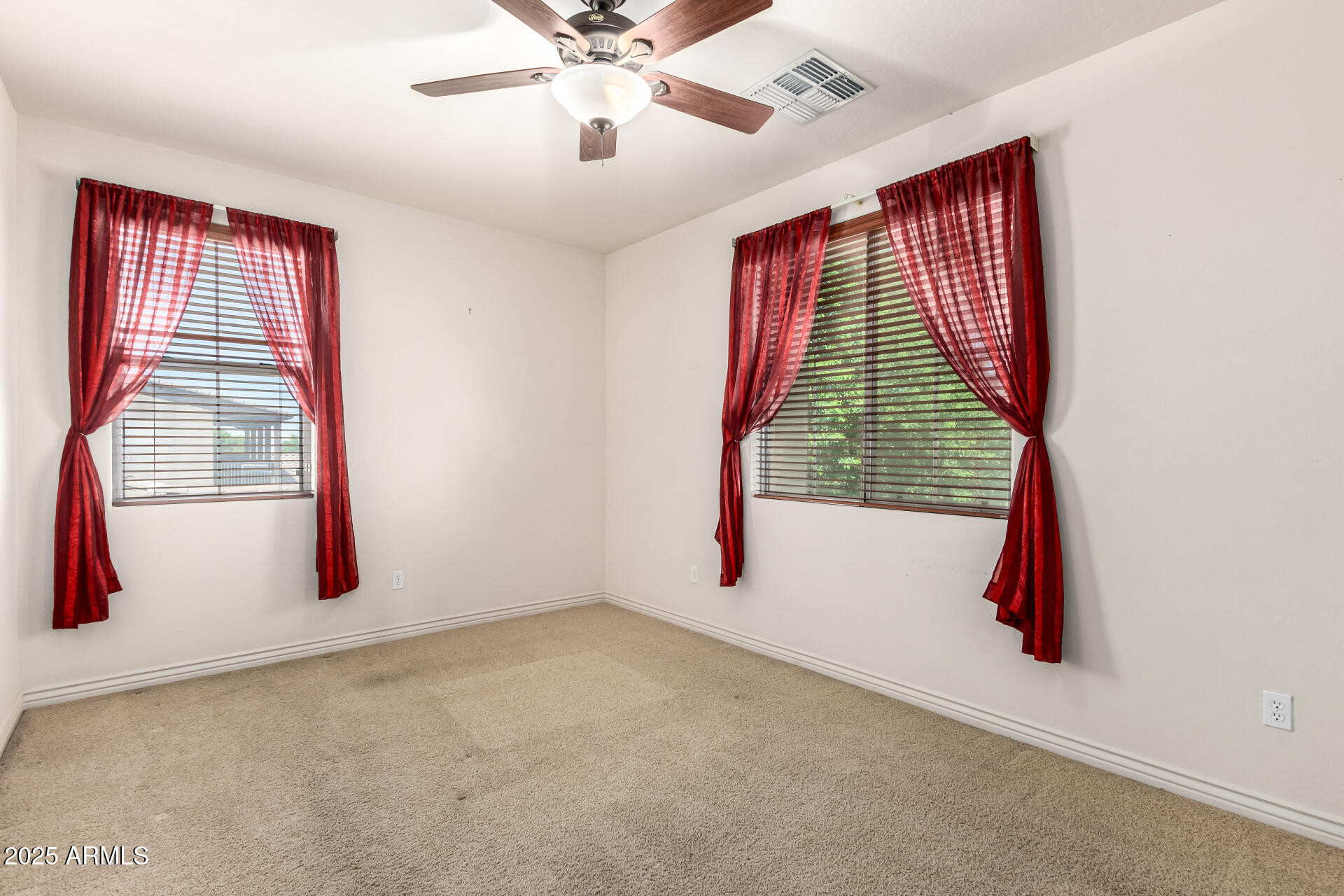 3325 E GRAND CANYON Drive