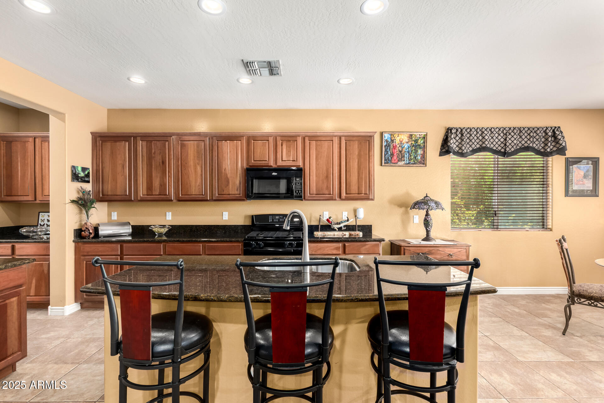 3325 E GRAND CANYON Drive