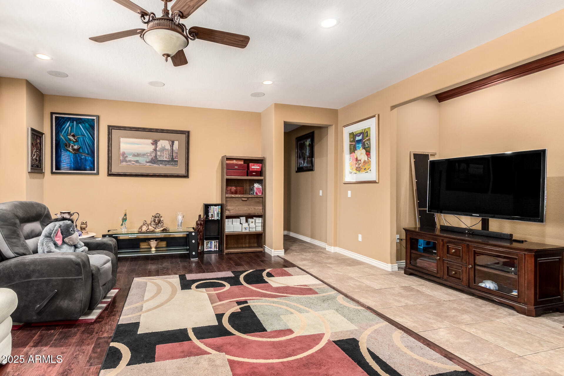 3325 E GRAND CANYON Drive