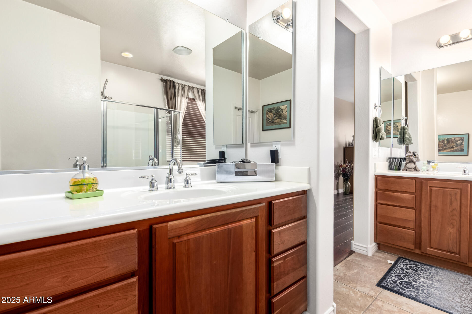 3325 E GRAND CANYON Drive