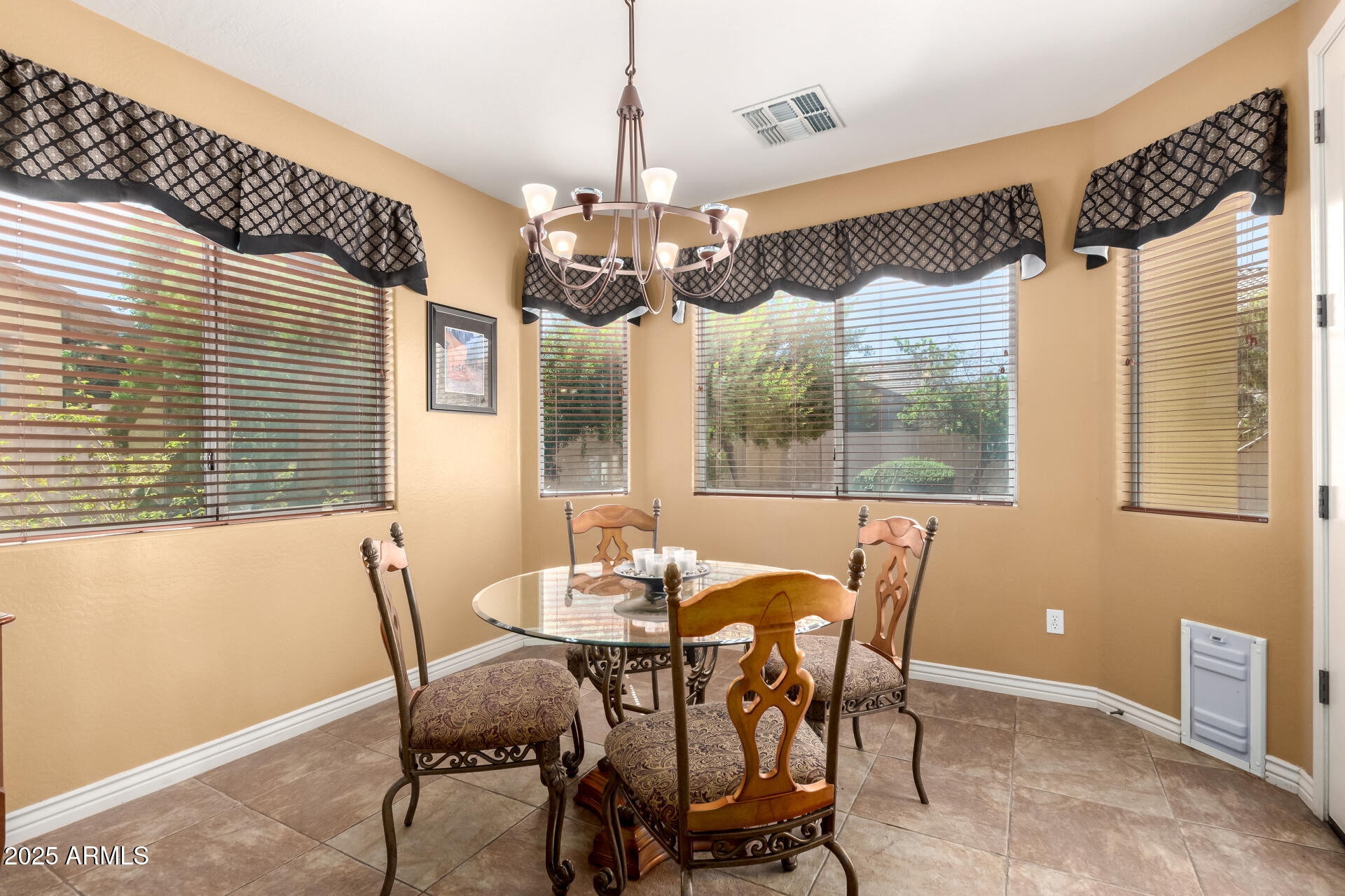 3325 E GRAND CANYON Drive