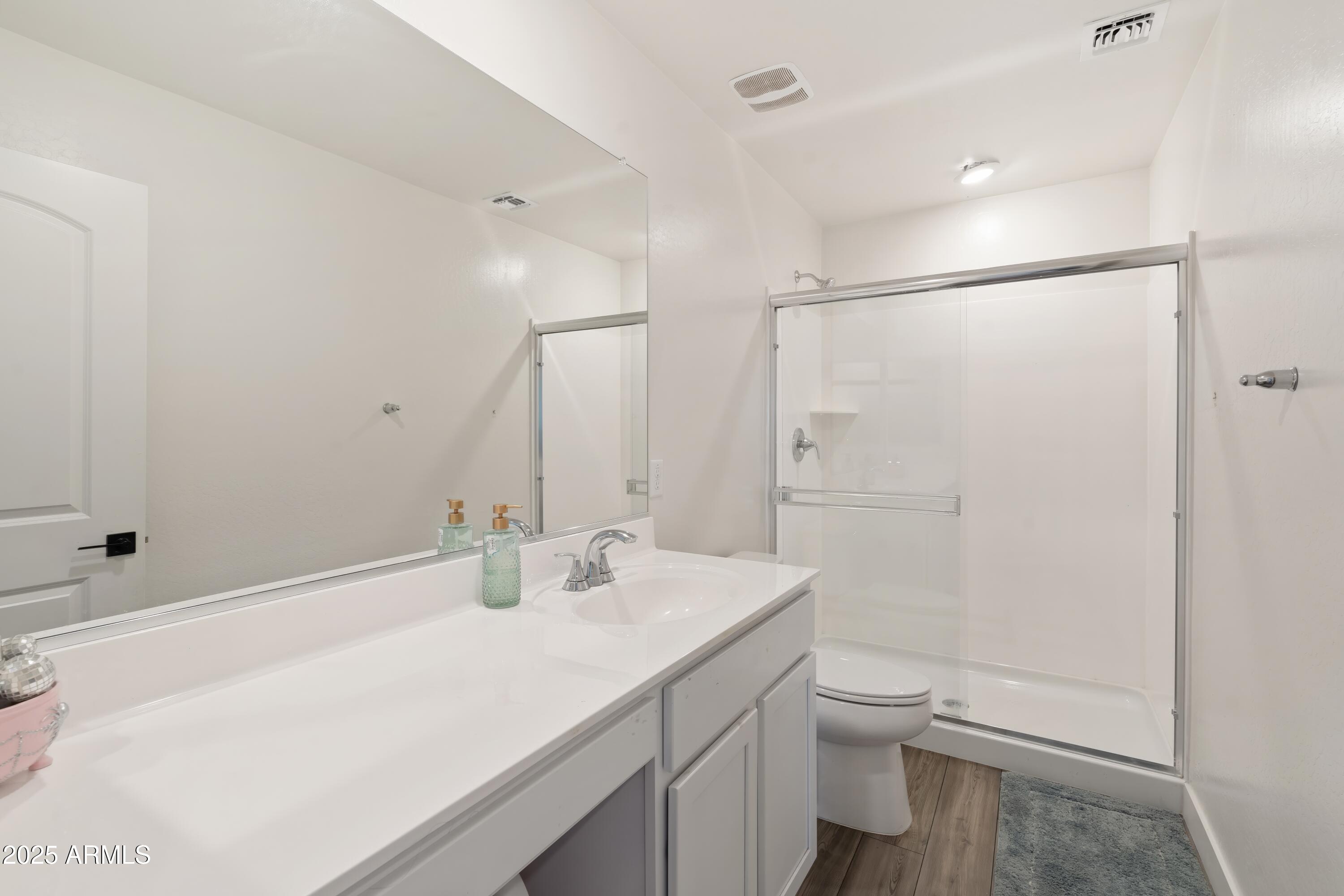 7352 S BRIARWOOD Lane