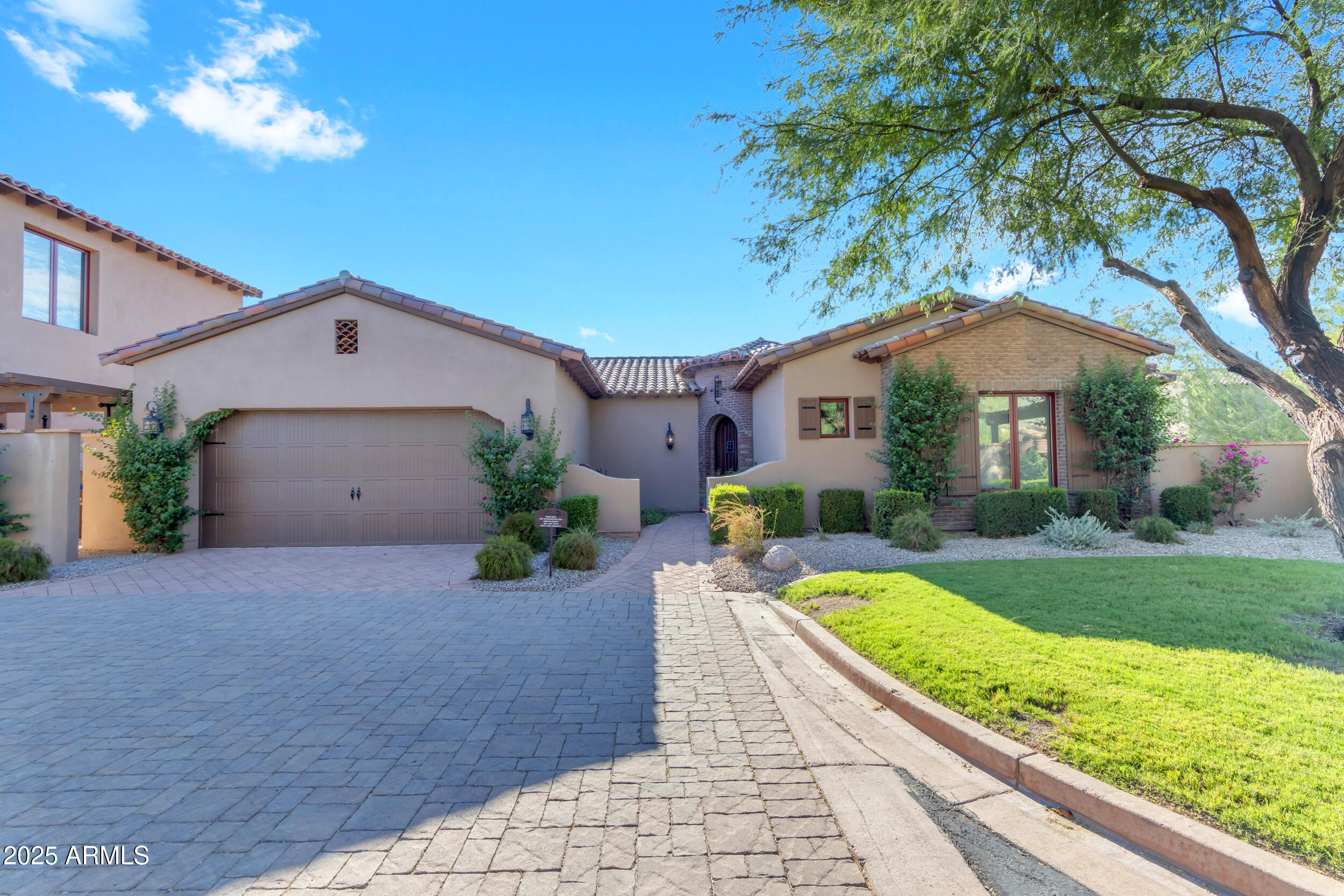 3248 S GOLDEN BARREL Court