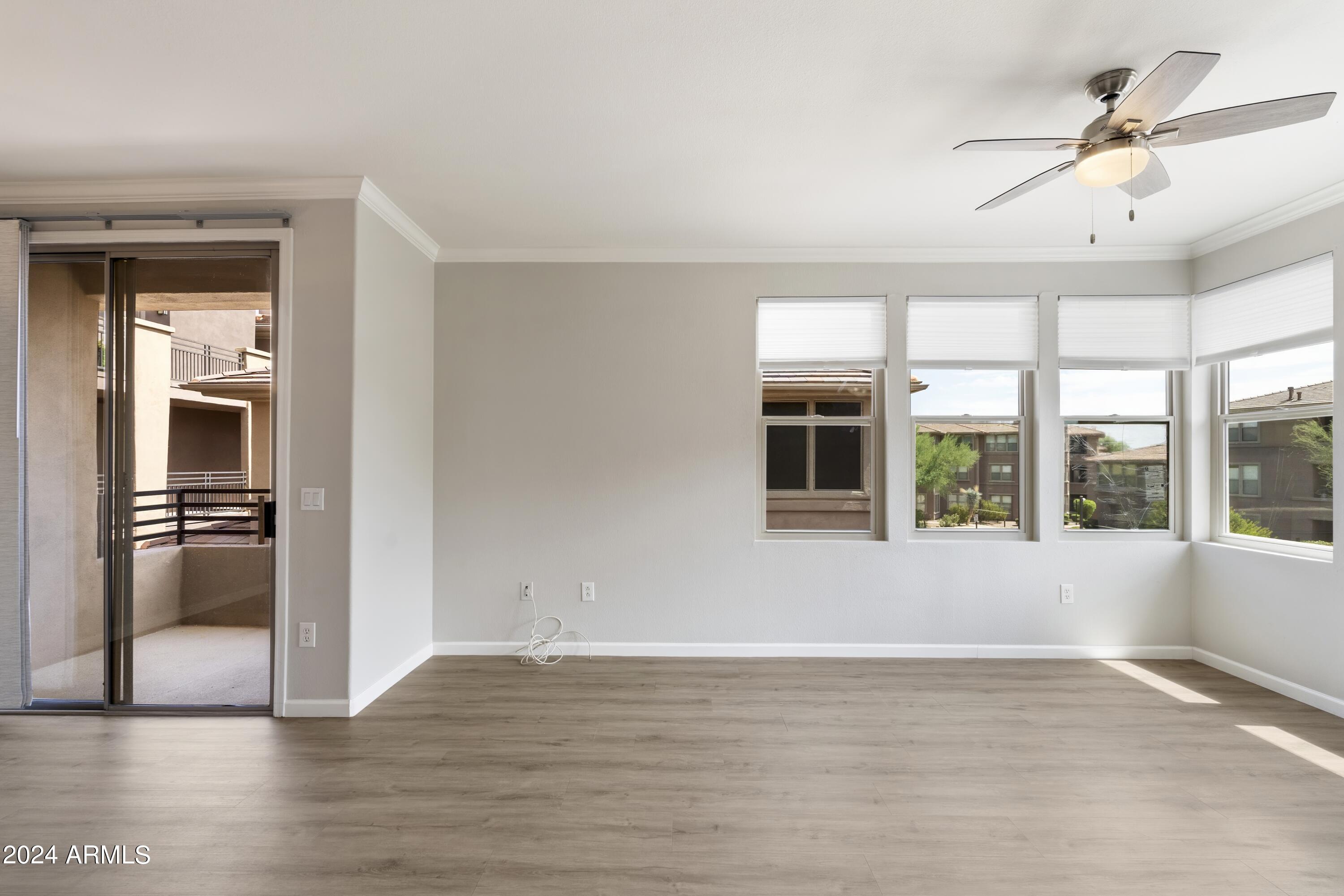 19777 N 76TH Street, 2216