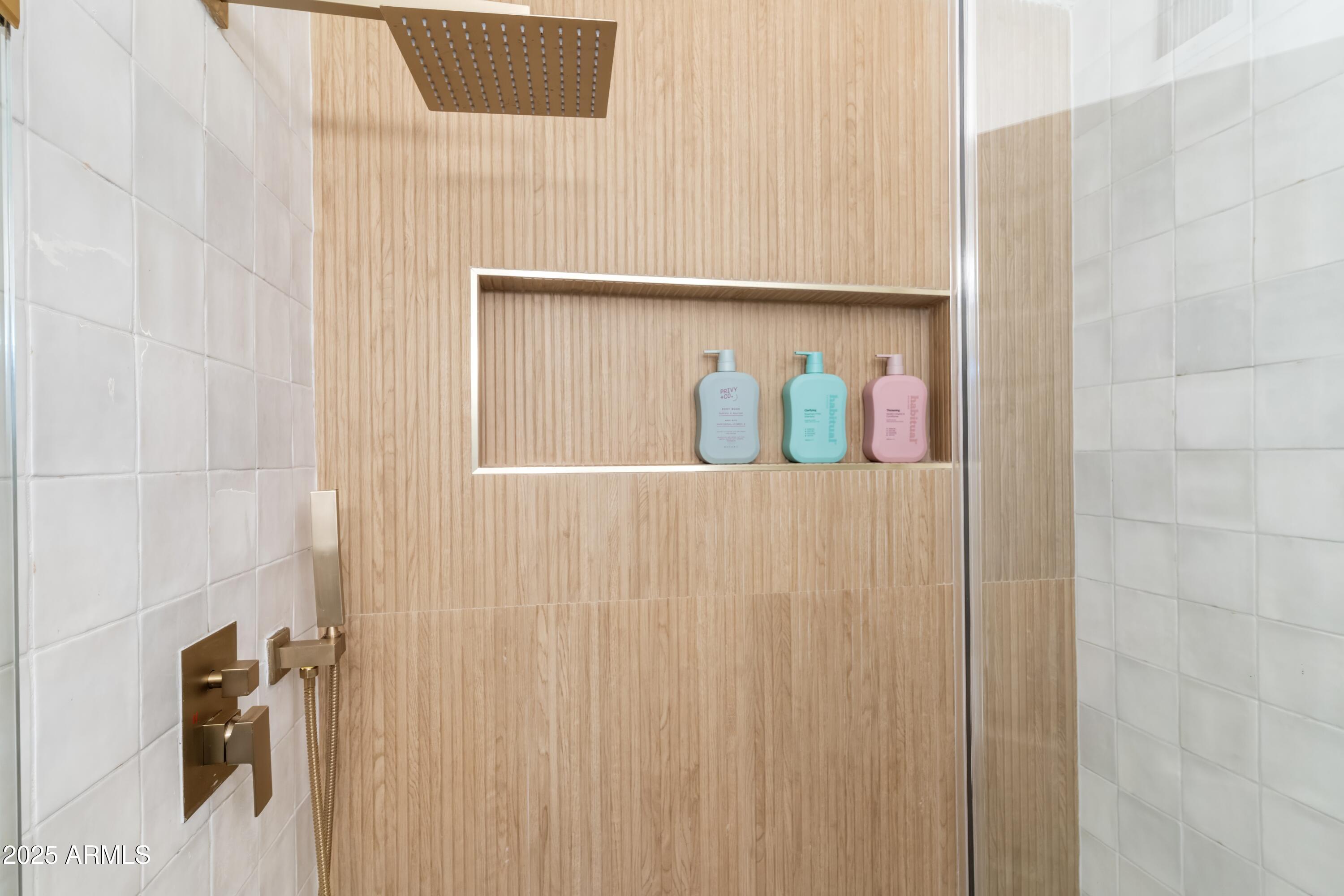 3002 N 32ND Street, 8