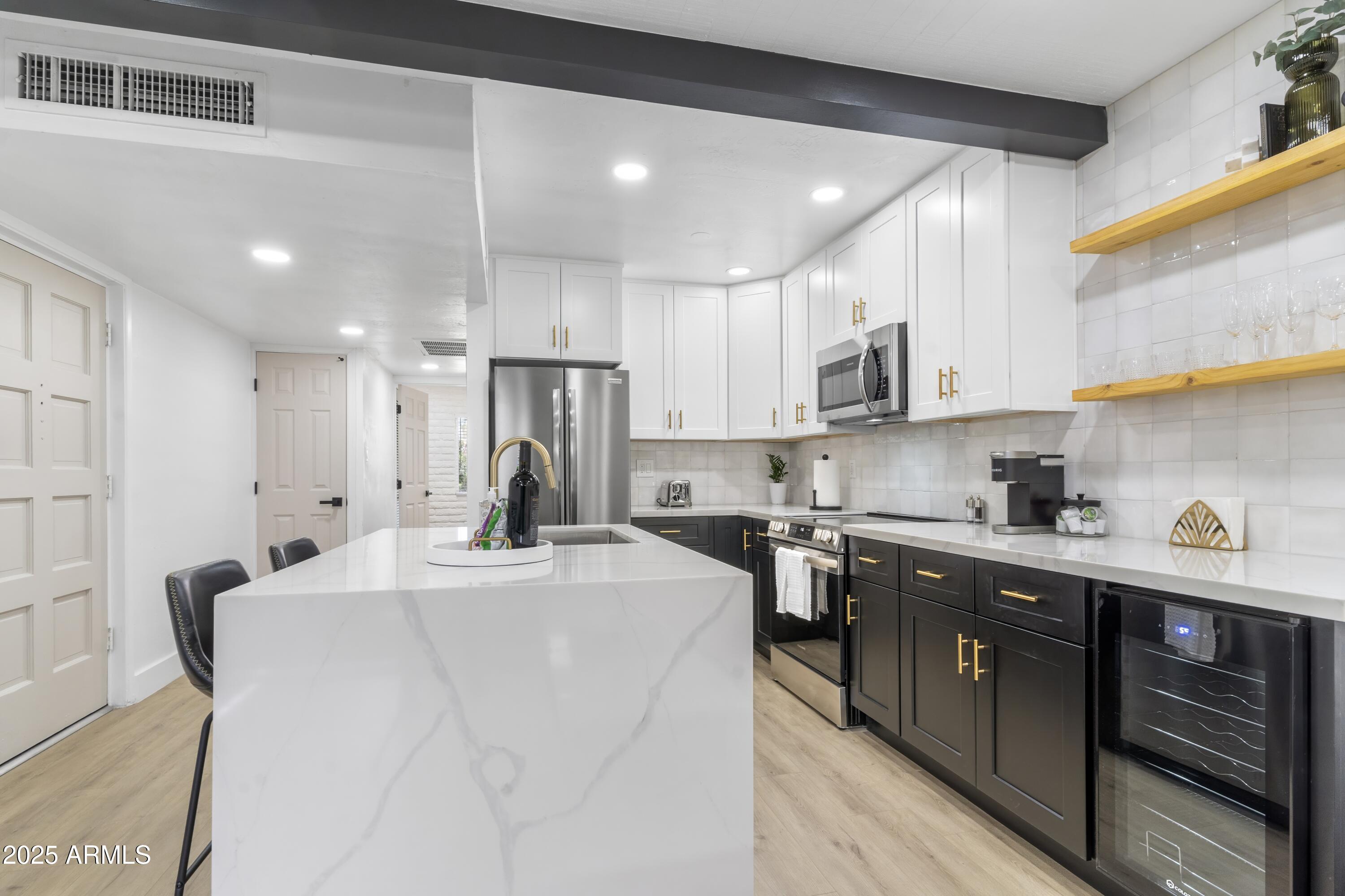 3002 N 32ND Street, 8