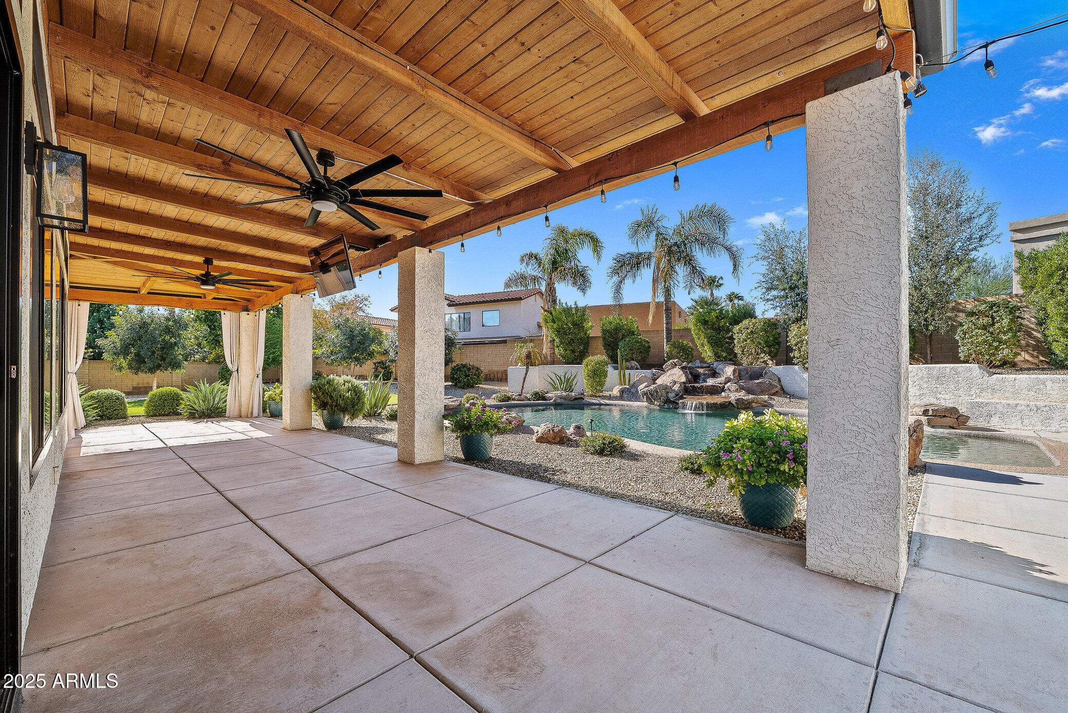 5012 E BLANCHE Drive