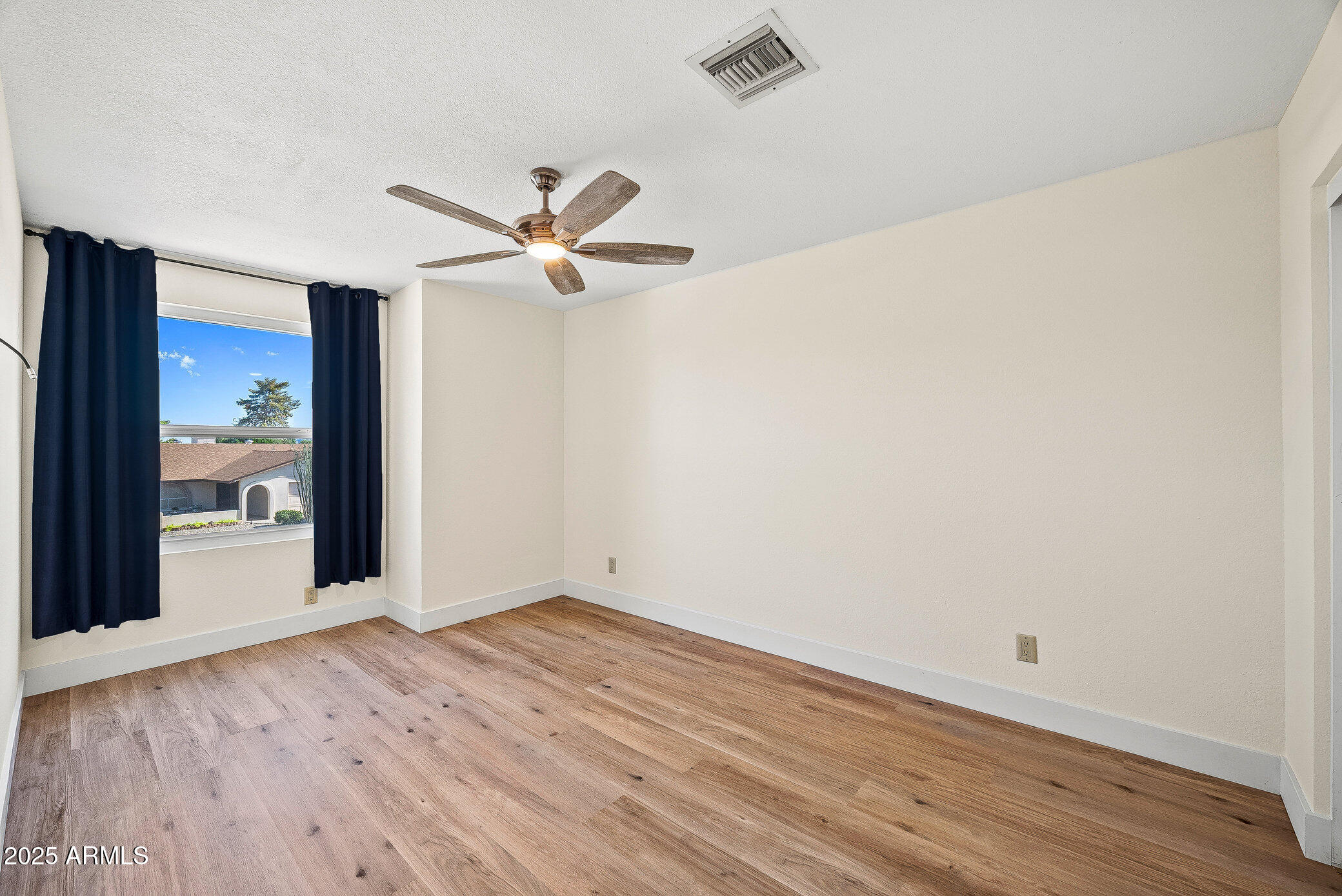 5012 E BLANCHE Drive