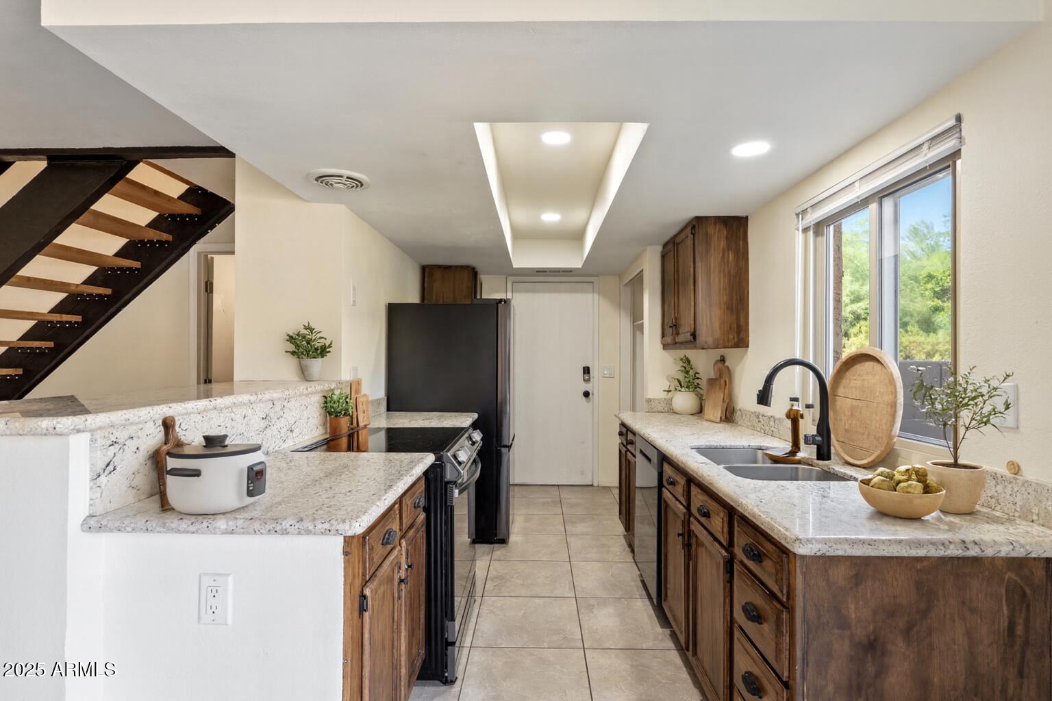 10420 N 11TH Street, 3