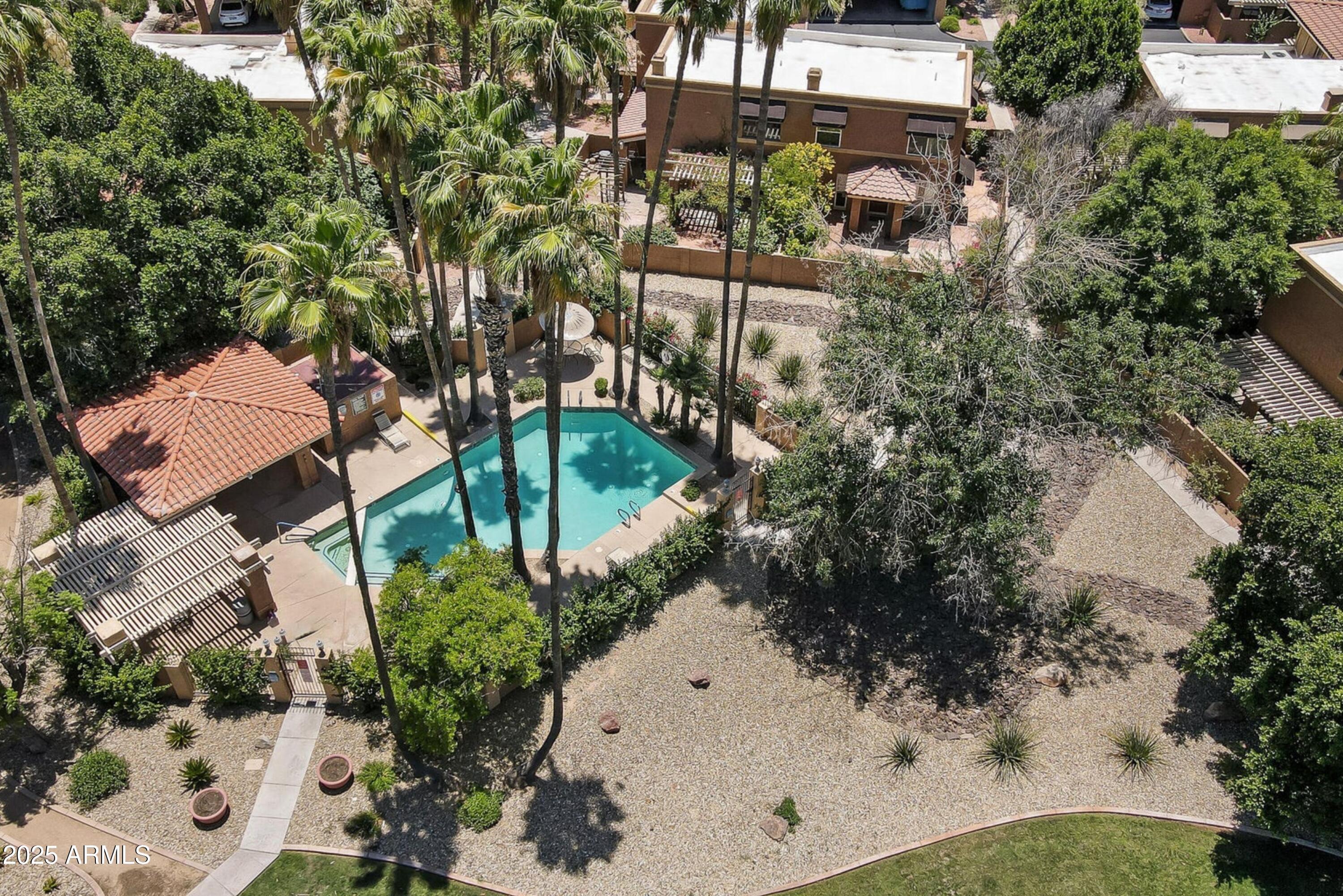 10420 N 11TH Street, 3