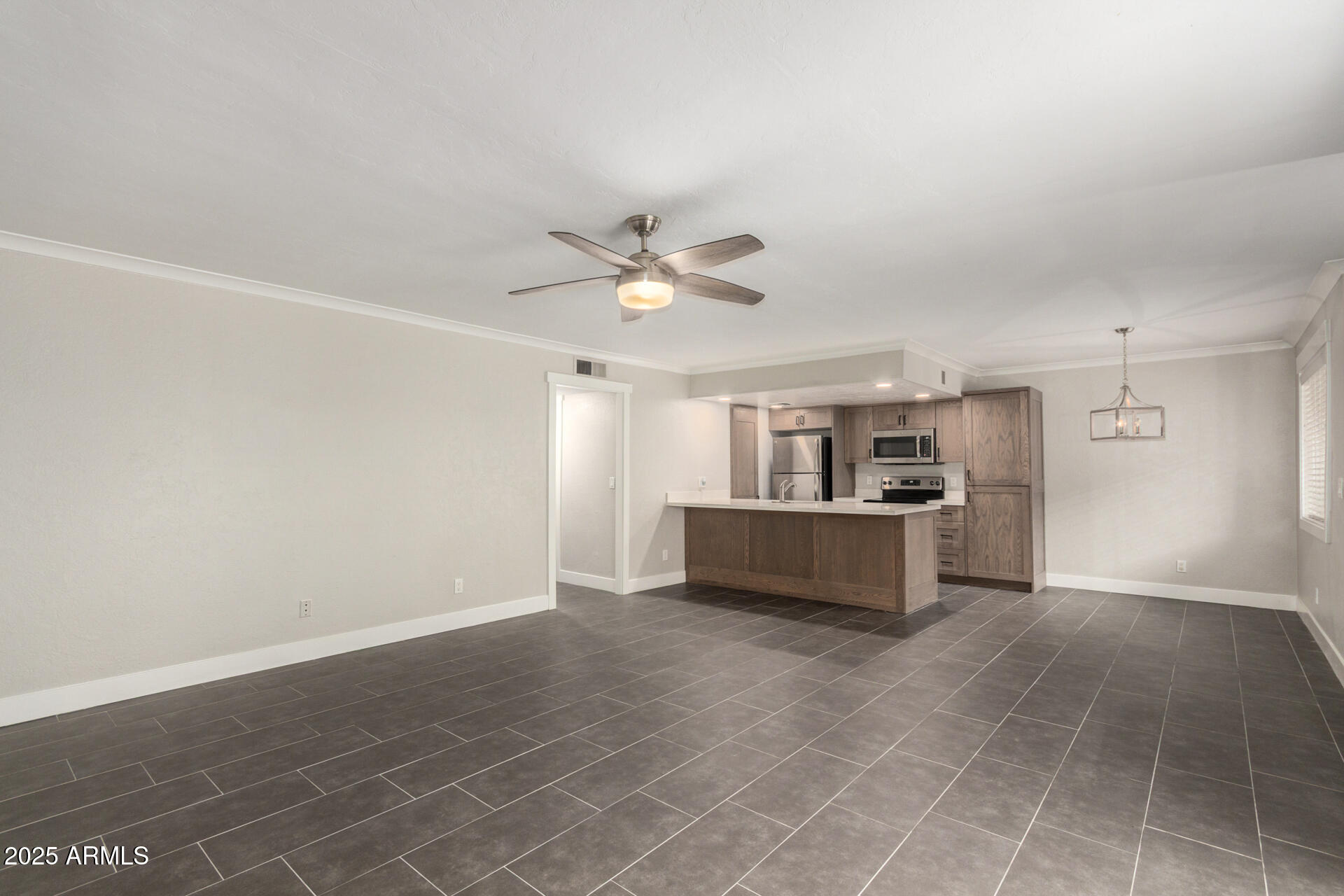 2228 E CAMPBELL Avenue, 116