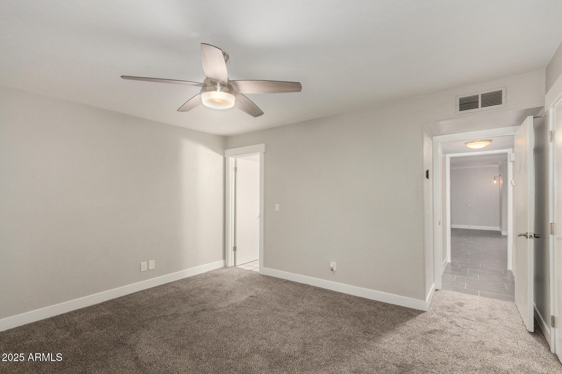 2228 E CAMPBELL Avenue, 116