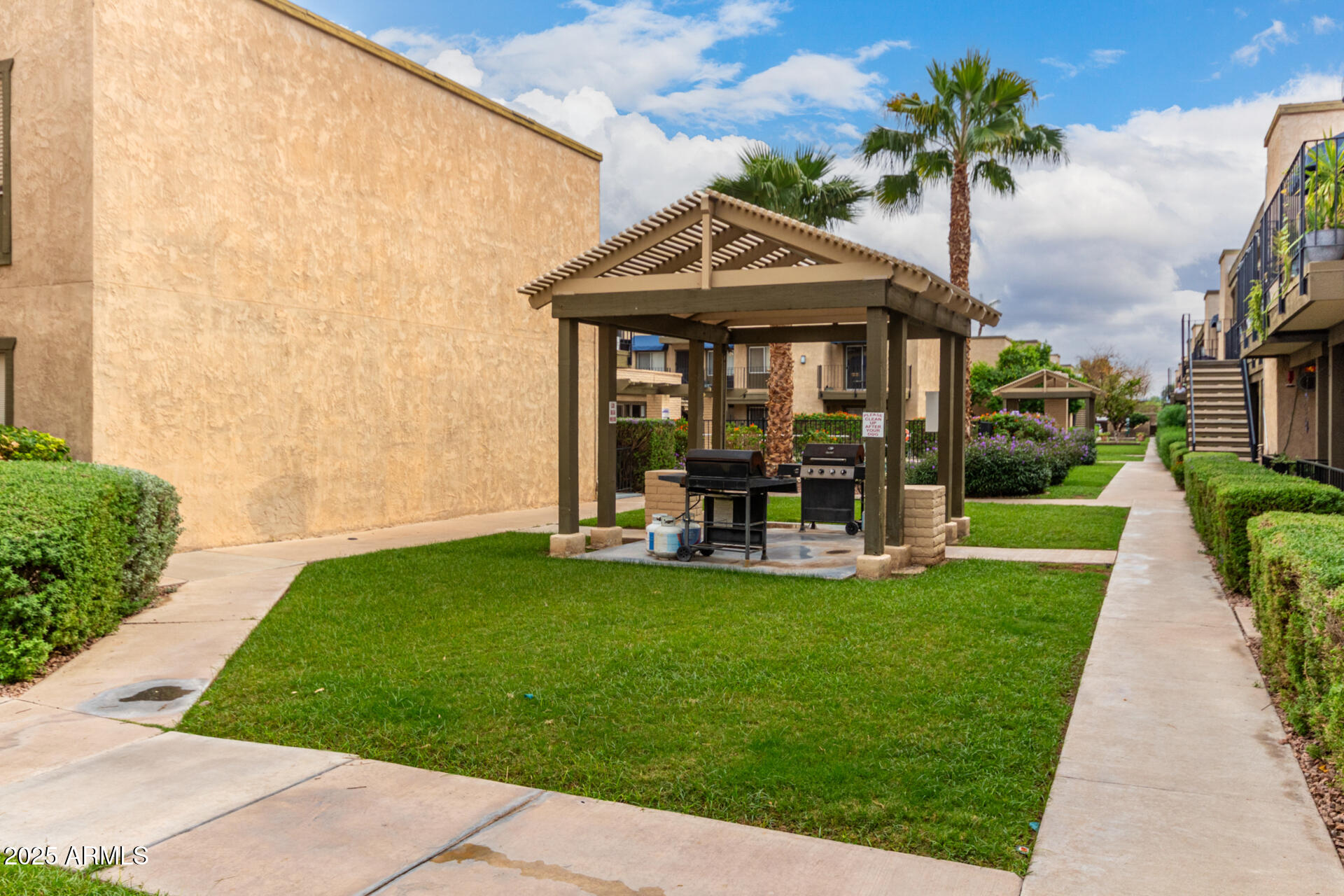 2228 E CAMPBELL Avenue, 116