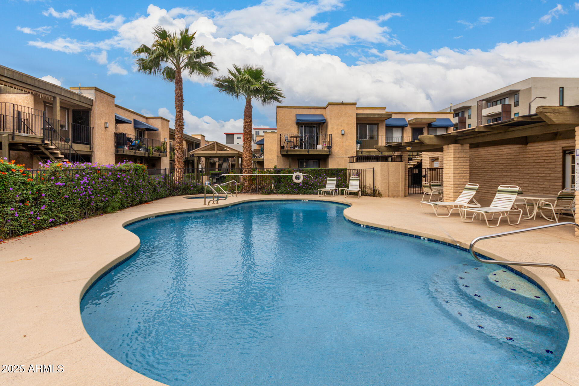 2228 E CAMPBELL Avenue, 116