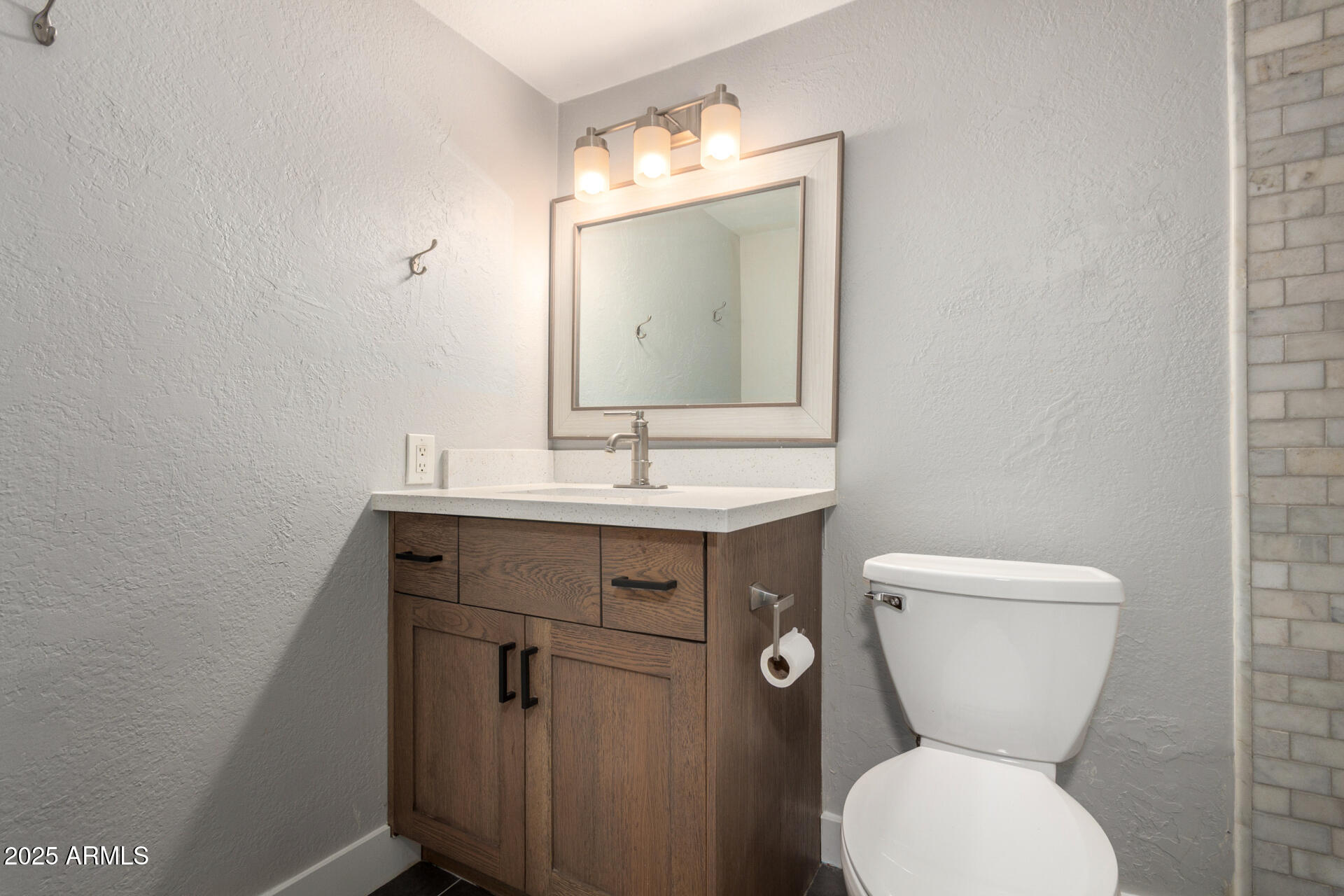 2228 E CAMPBELL Avenue, 116