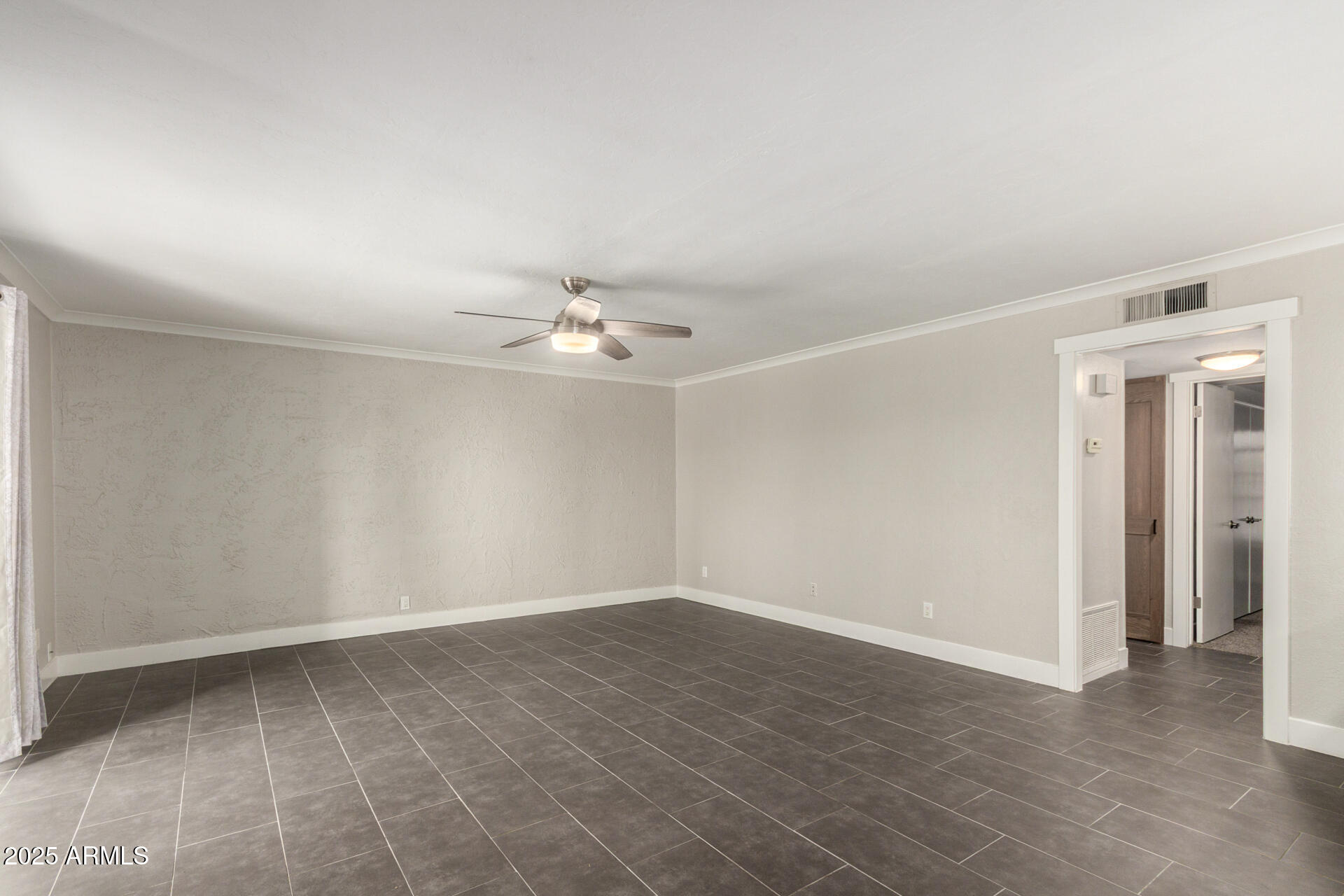 2228 E CAMPBELL Avenue, 116