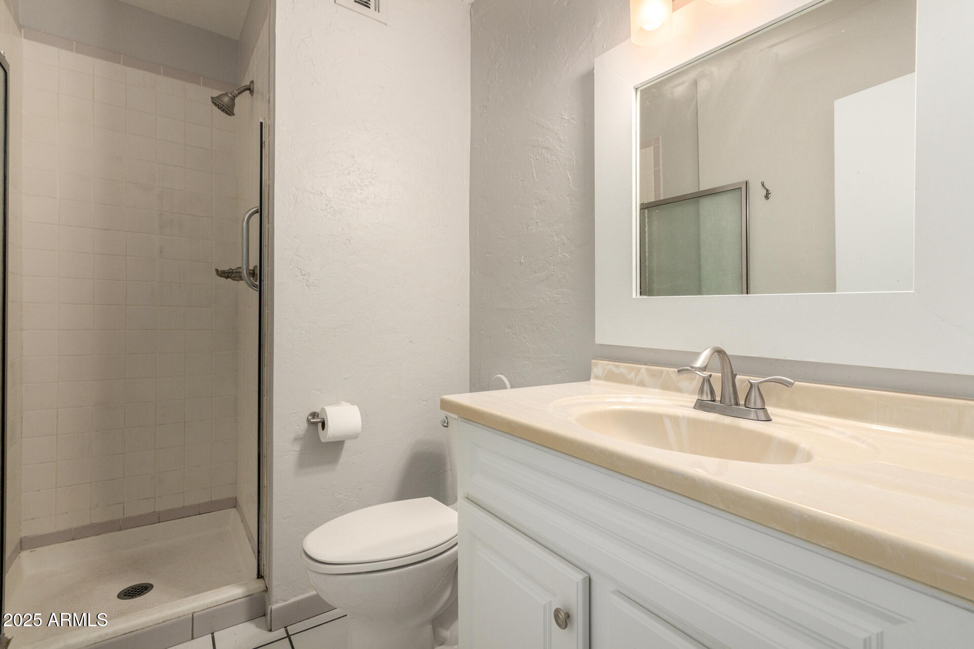 2228 E CAMPBELL Avenue, 116