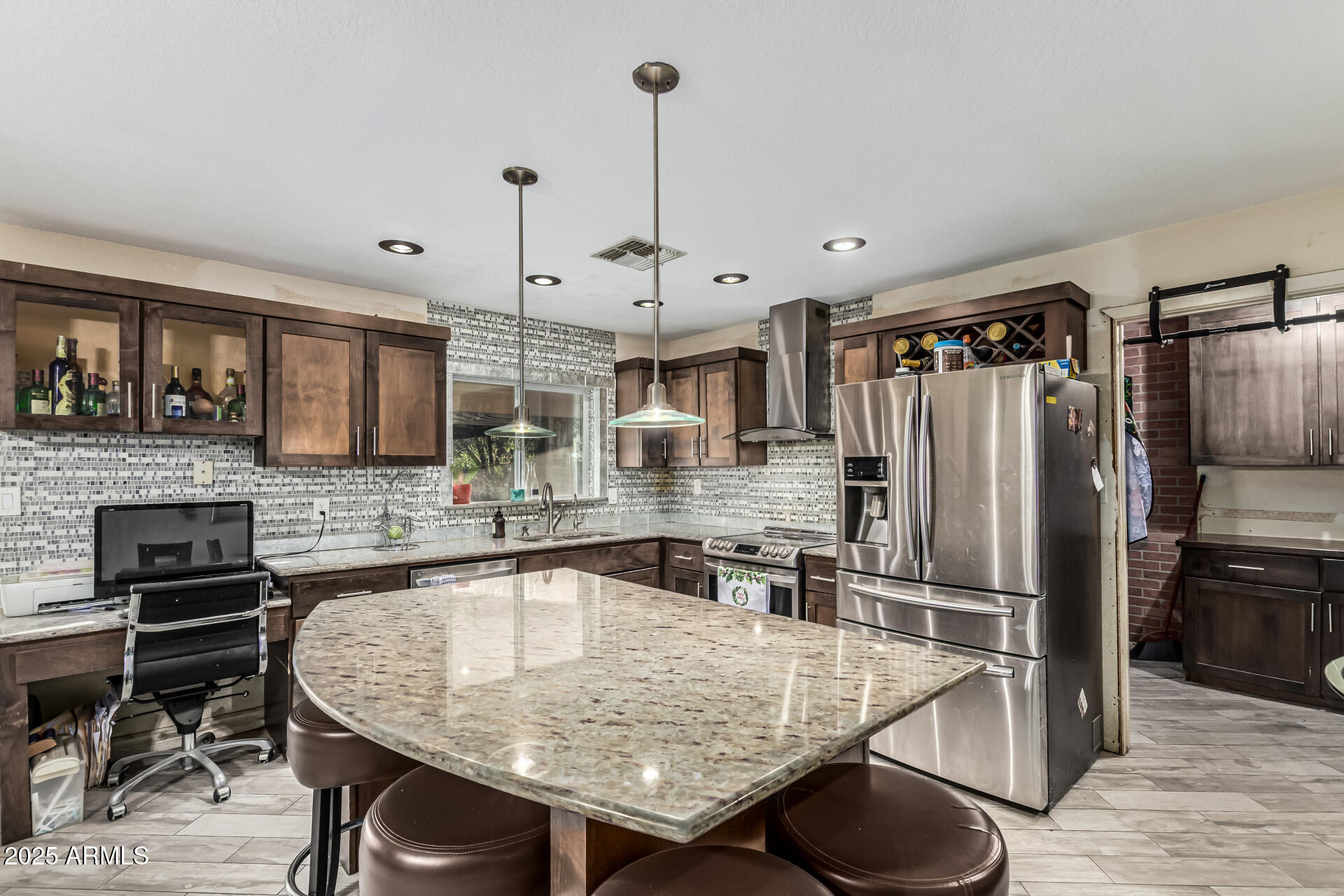 1203 W ALAMO Drive, Chandler