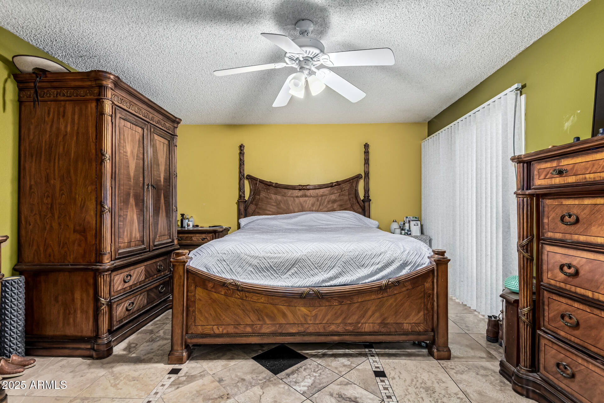 1203 W ALAMO Drive, Chandler